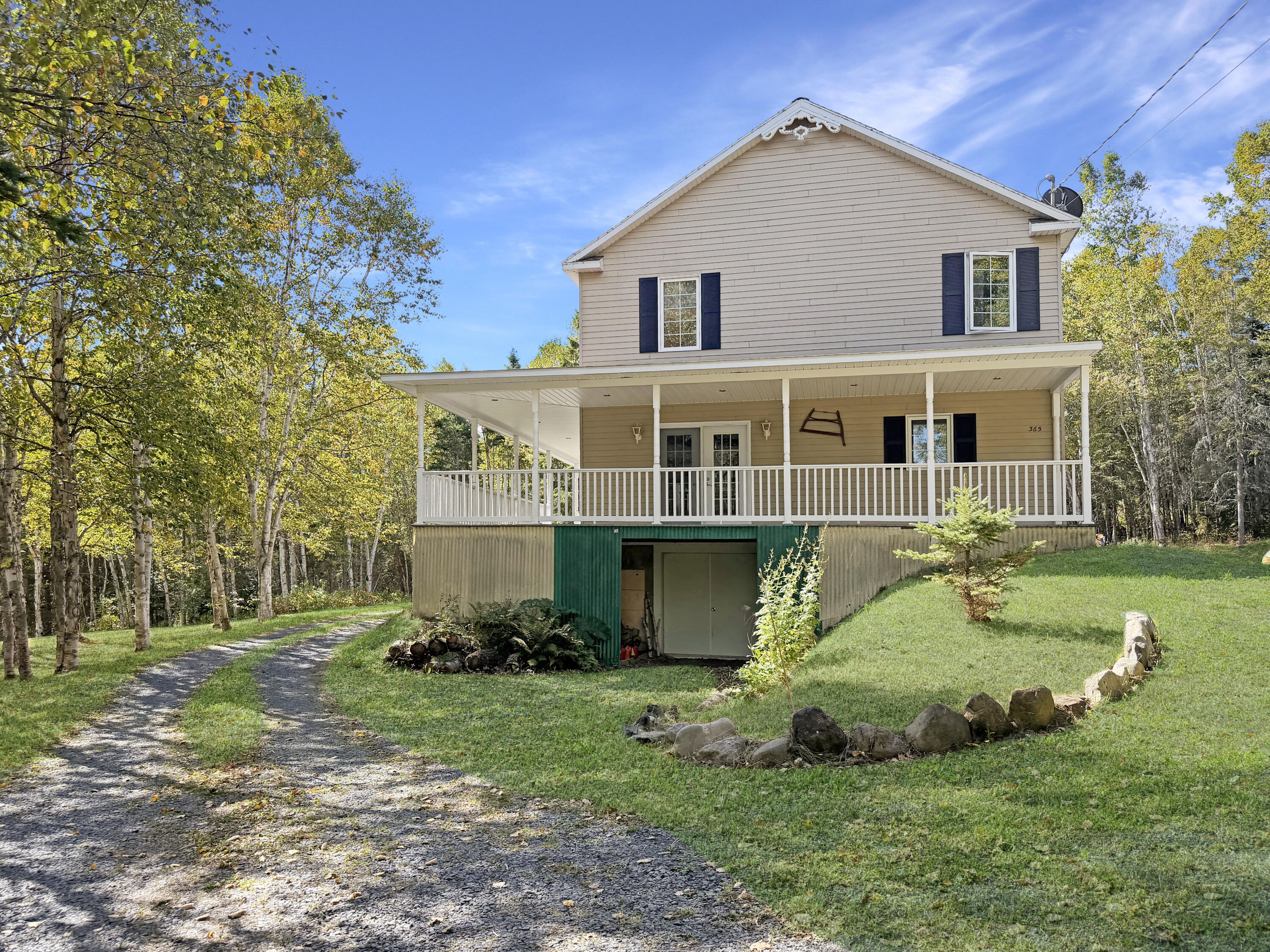 main property photo 4