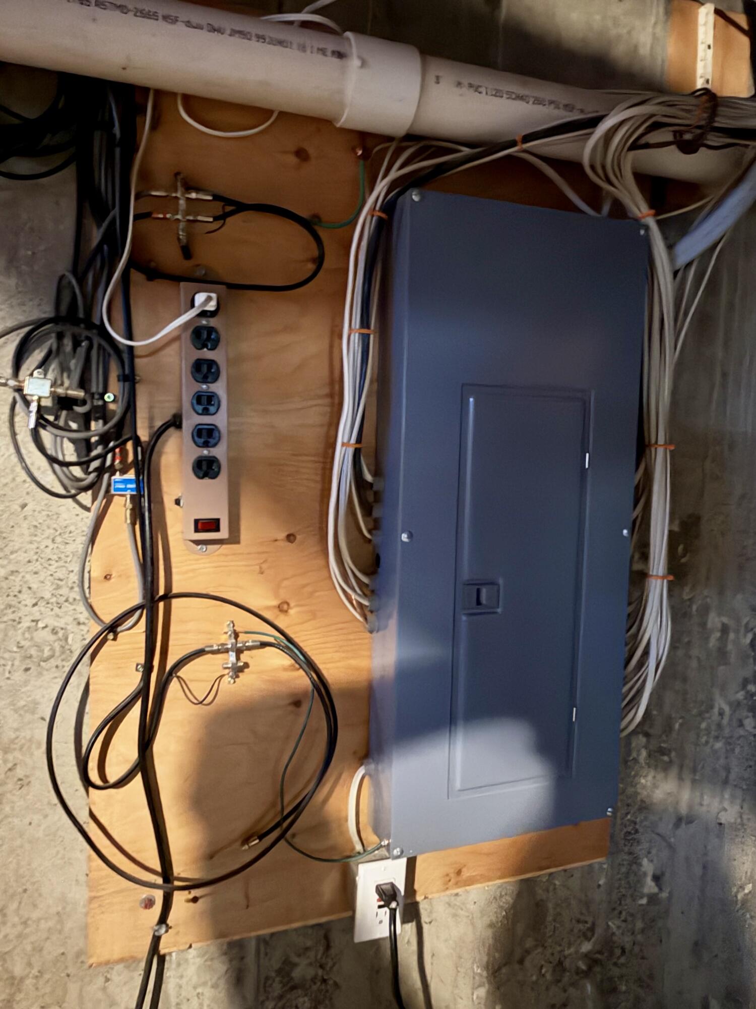 main property photo 79