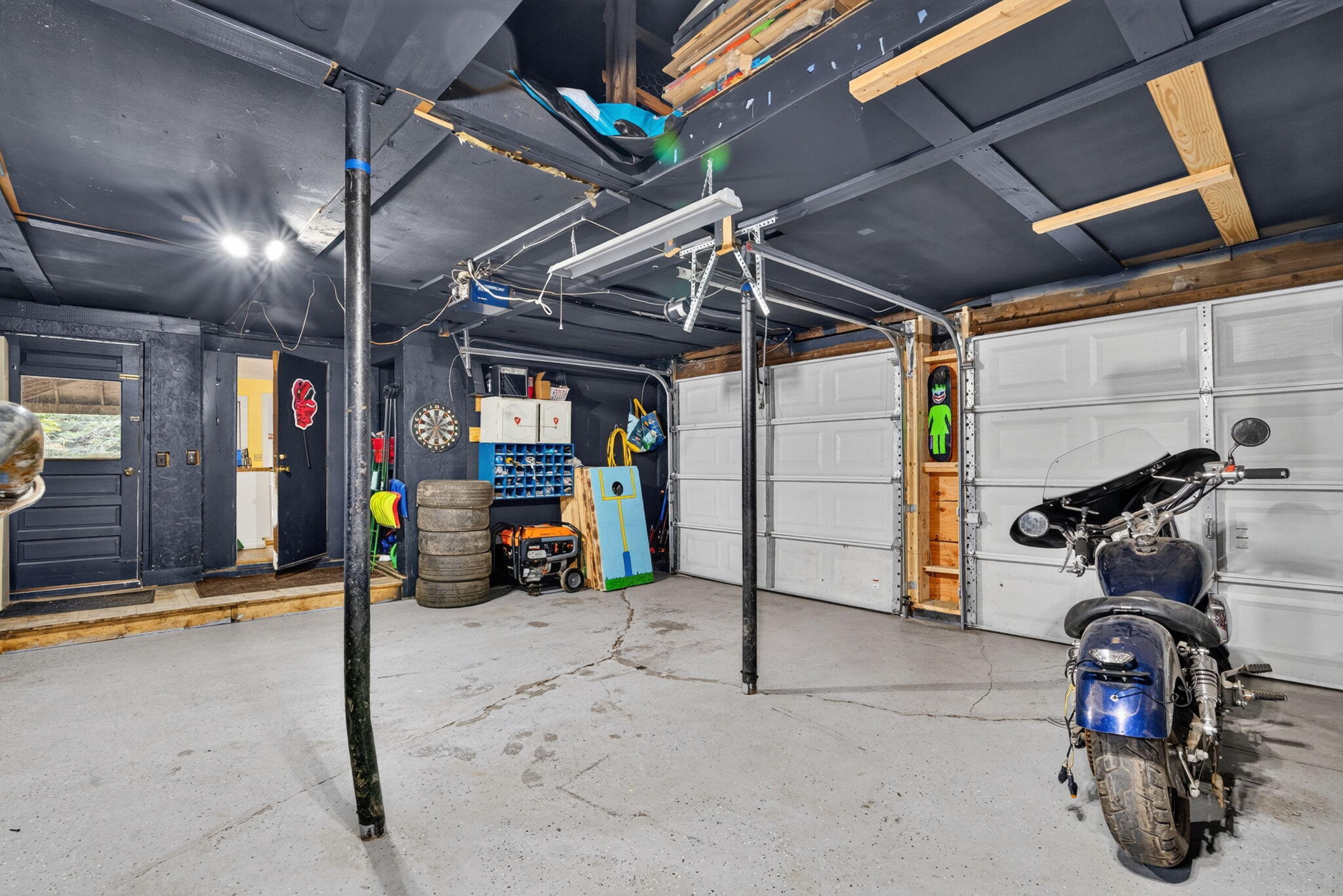 main property photo 42