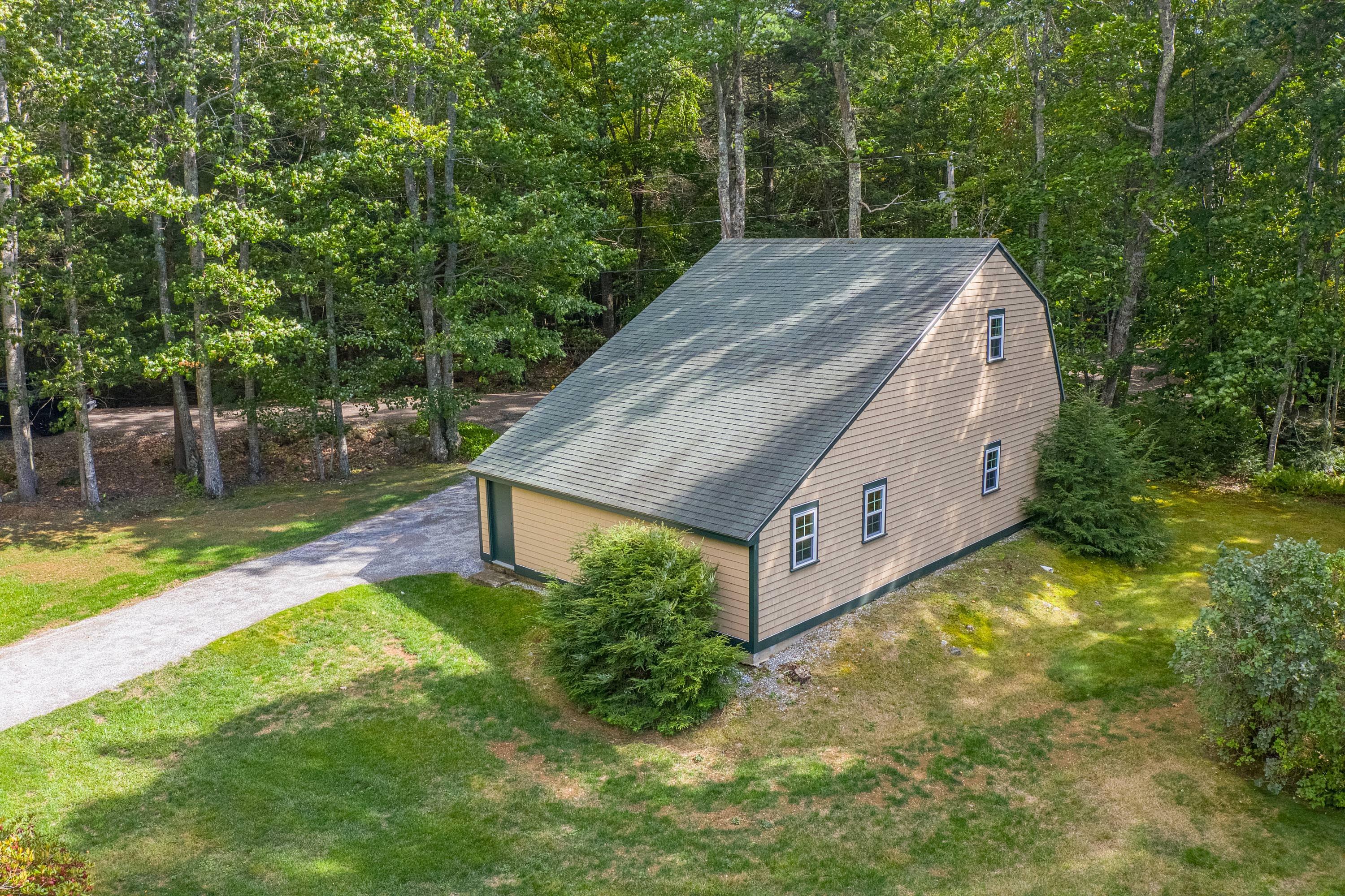 main property photo 14