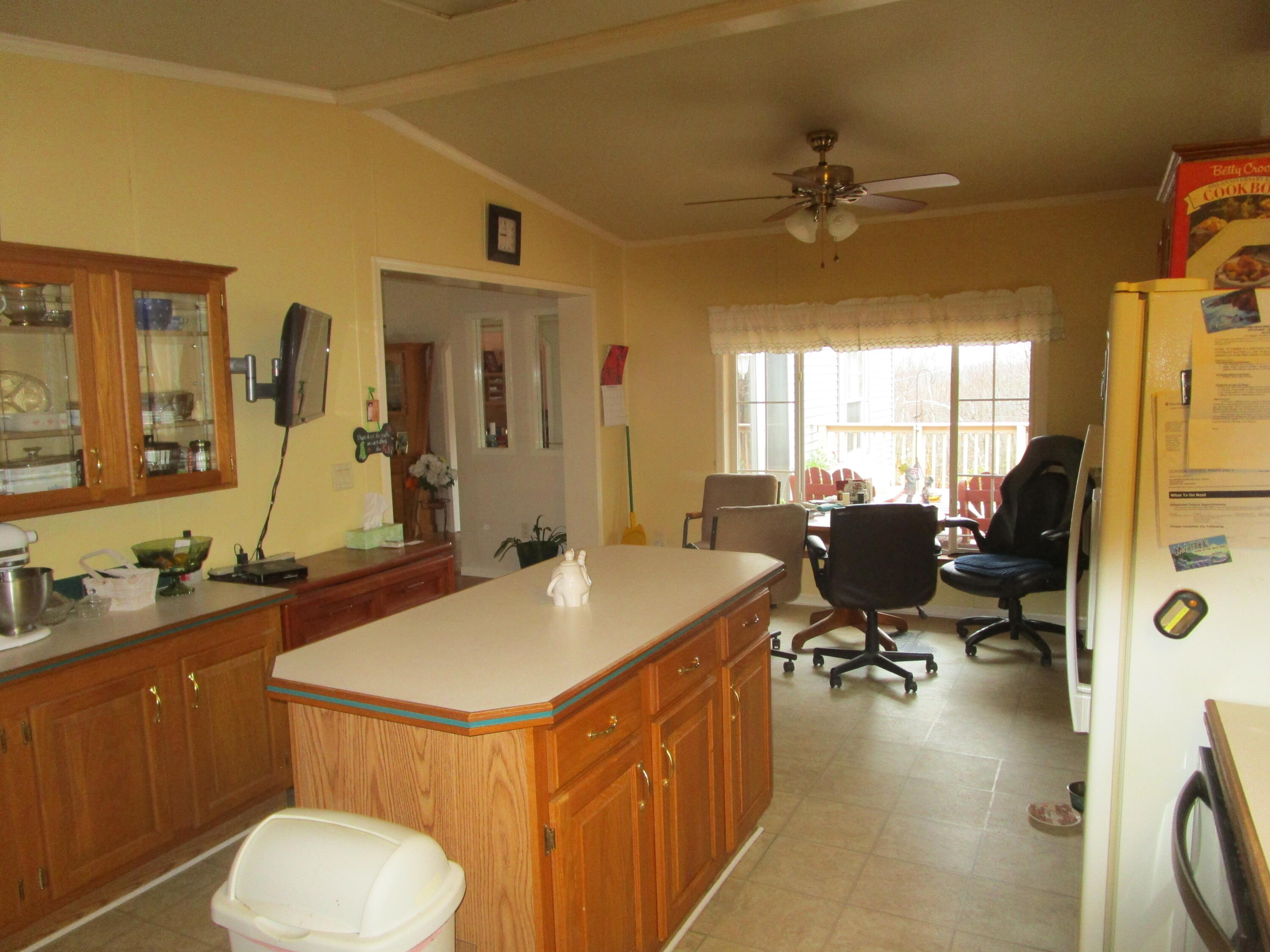 main property photo 14
