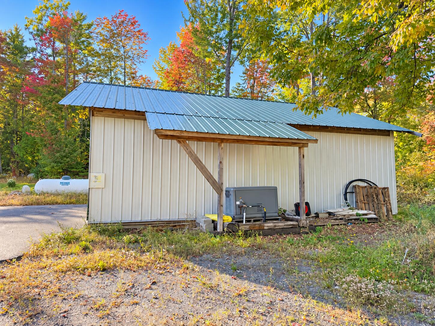 main property photo 8