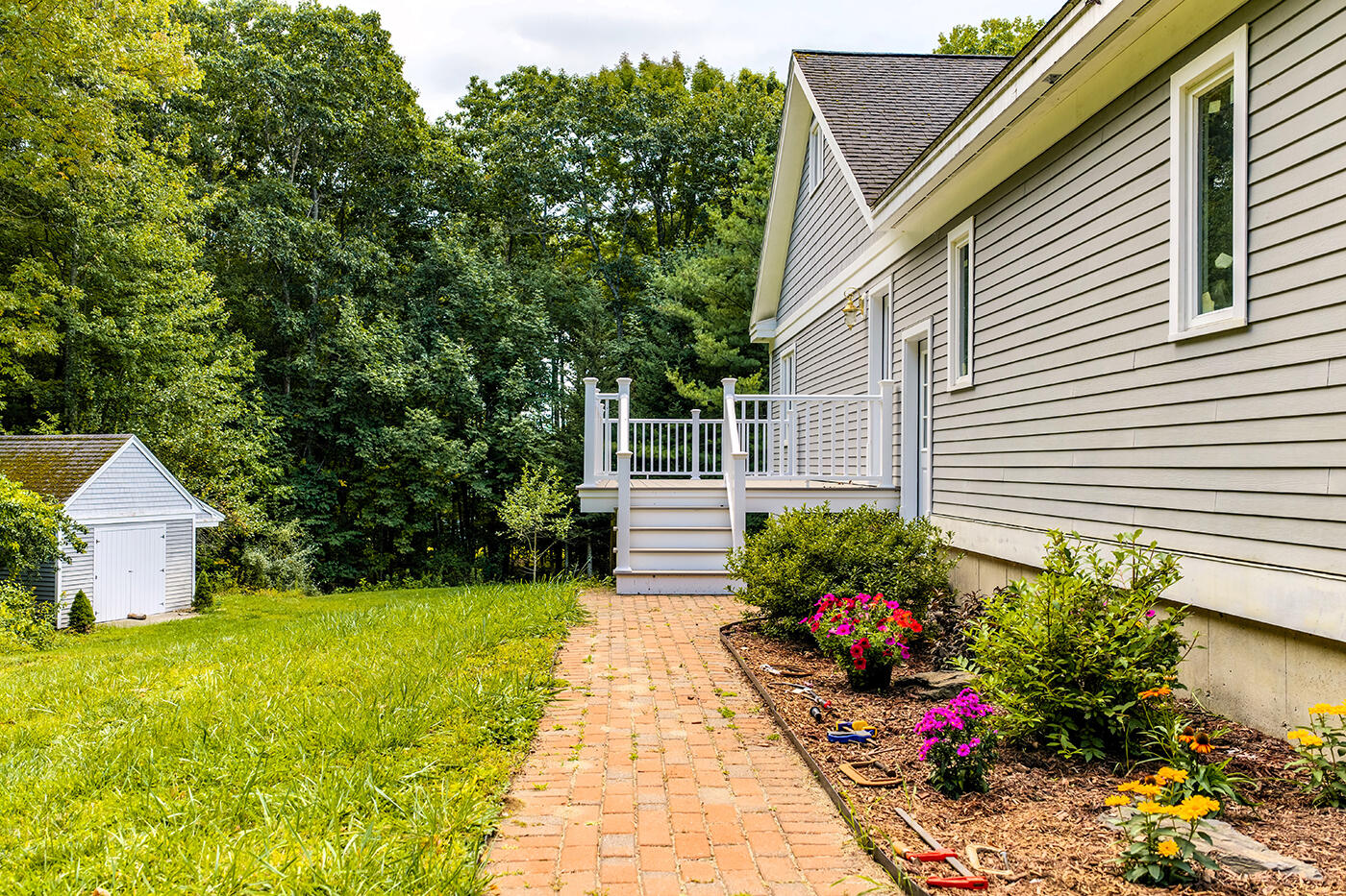 main property photo 45