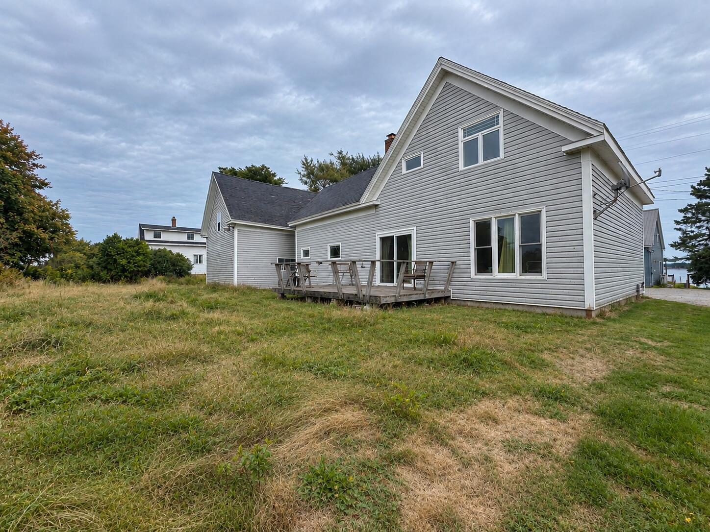 main property photo 37