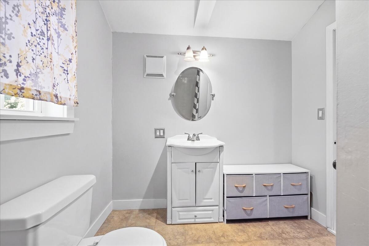 main property photo 67