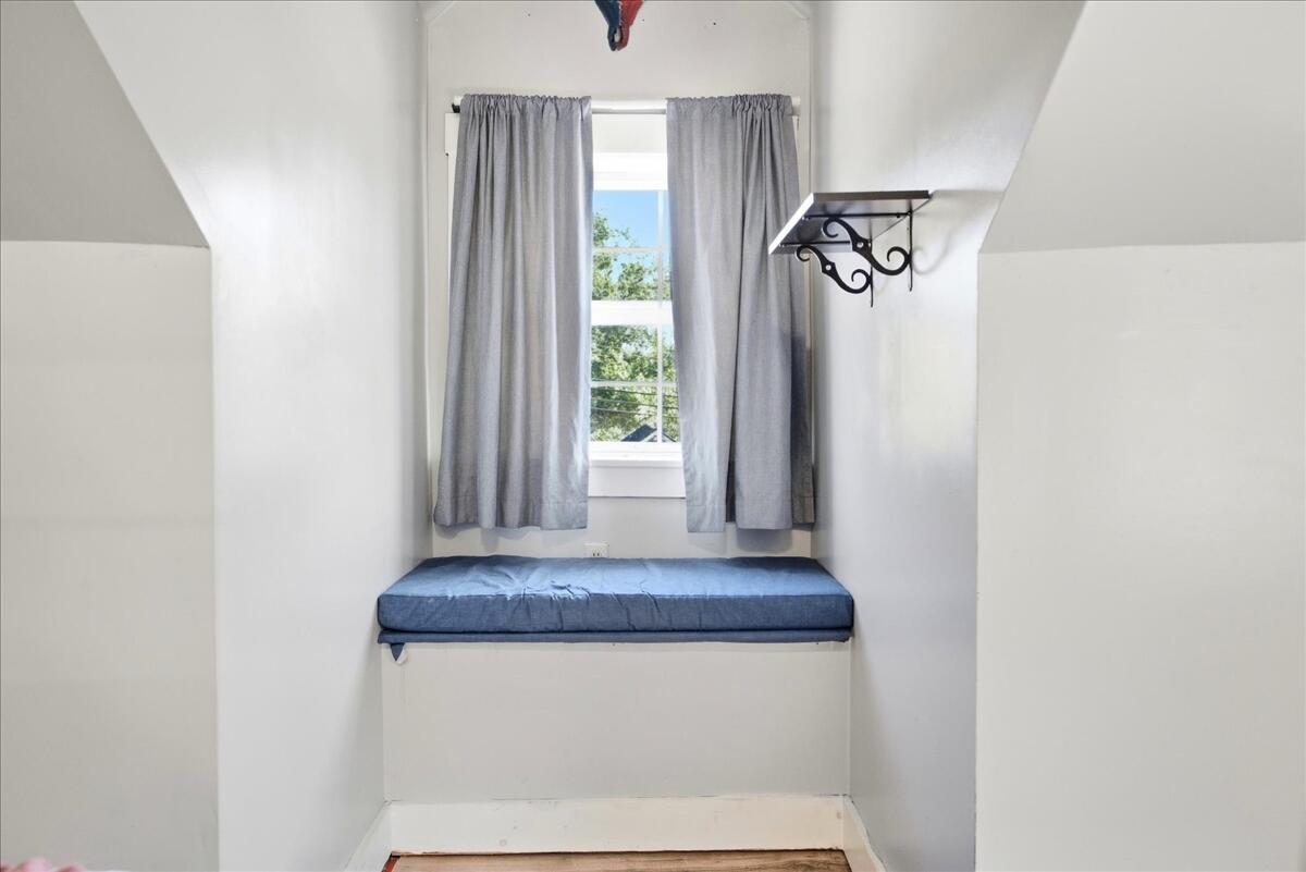 main property photo 74