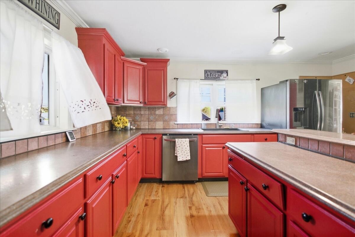 main property photo 82