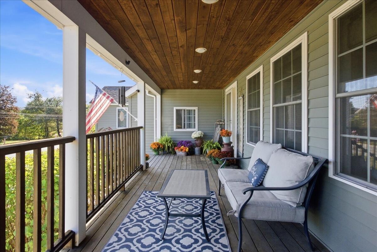 main property photo 90