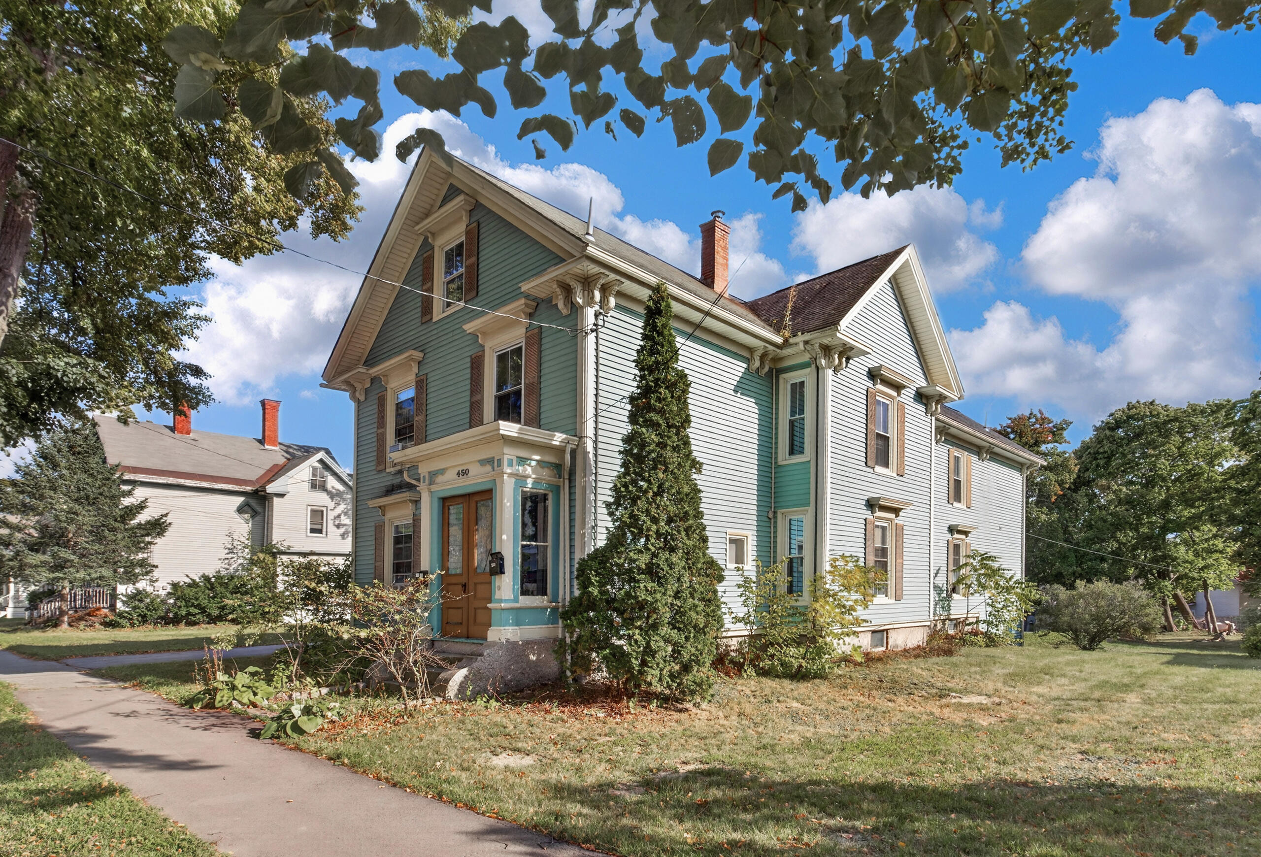 main property photo 2