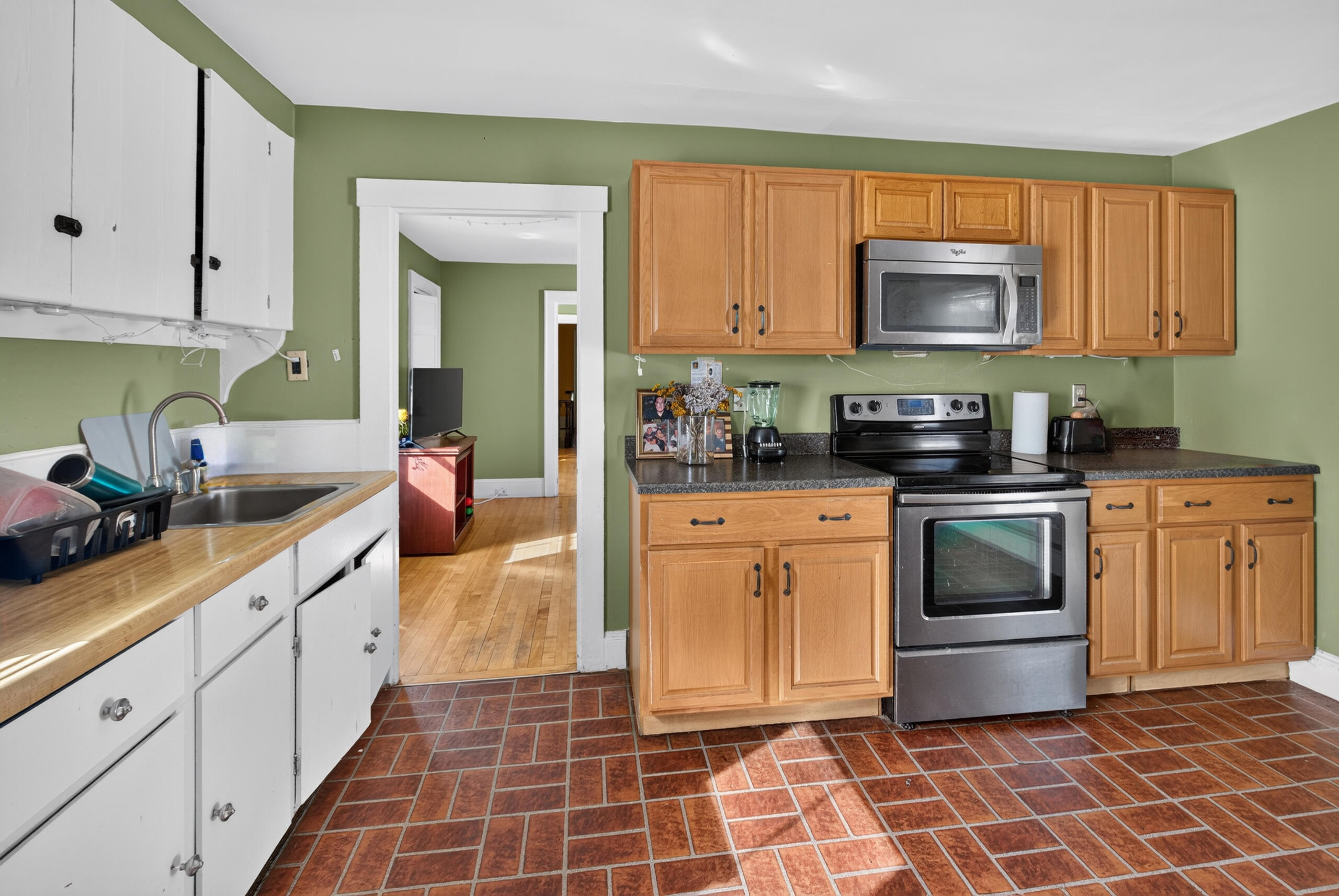 main property photo 27