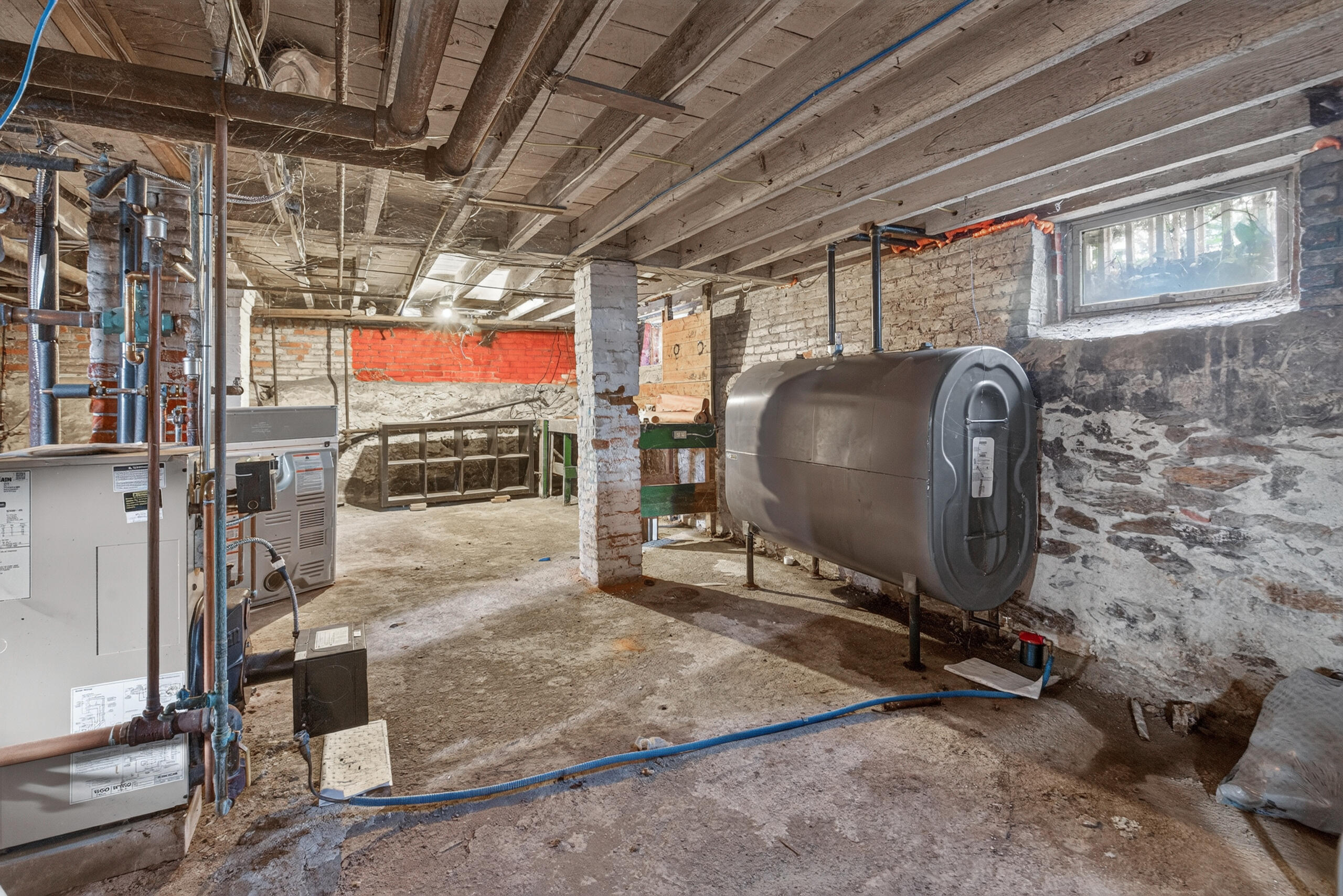 main property photo 45