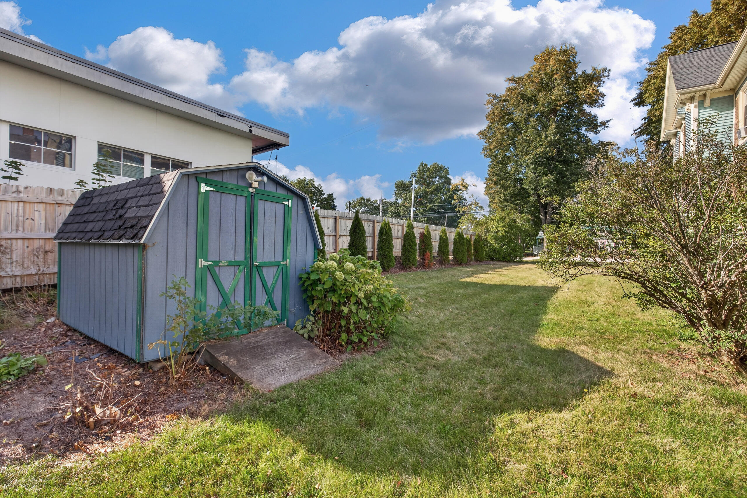 main property photo 53