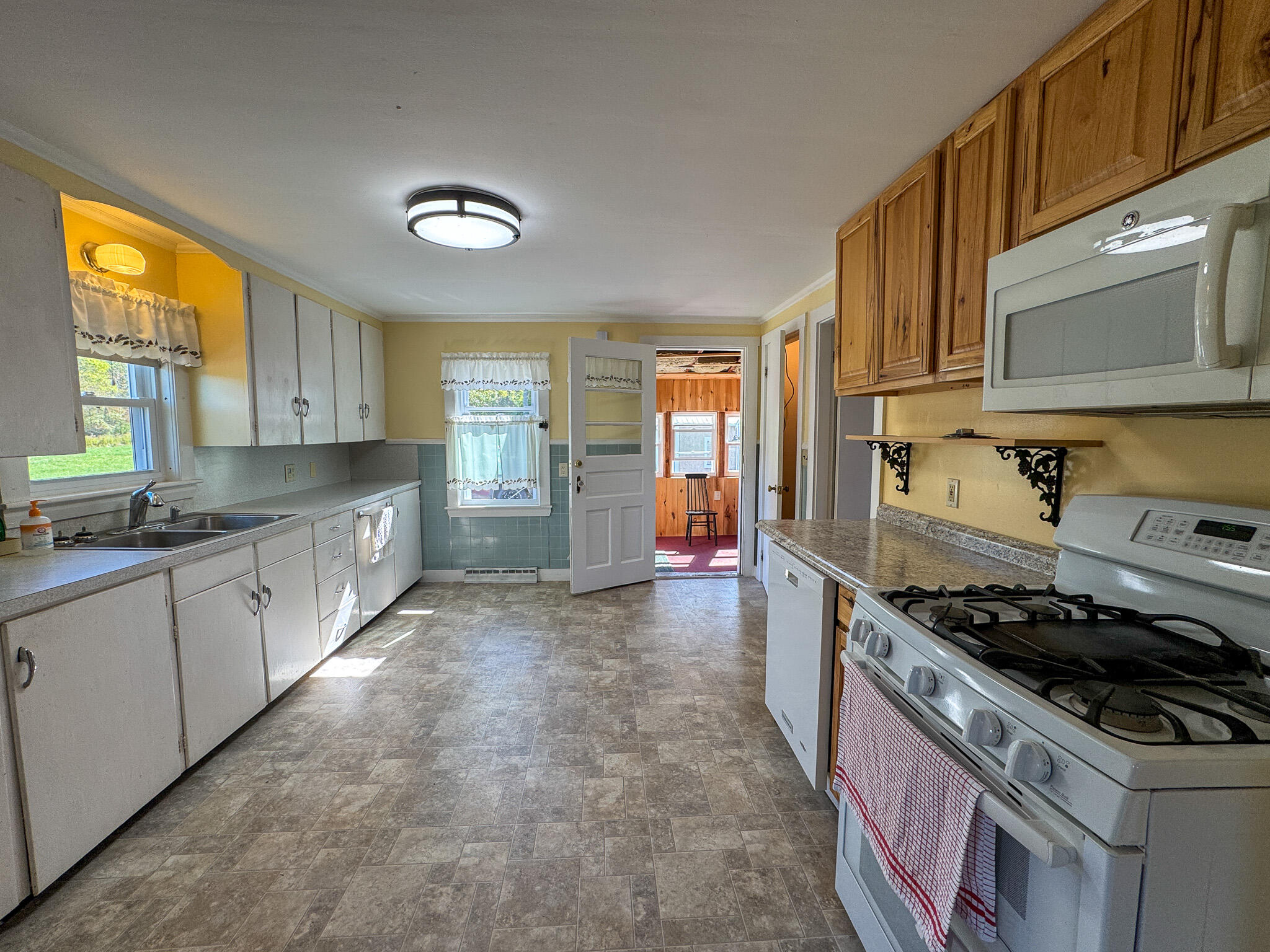 main property photo 7