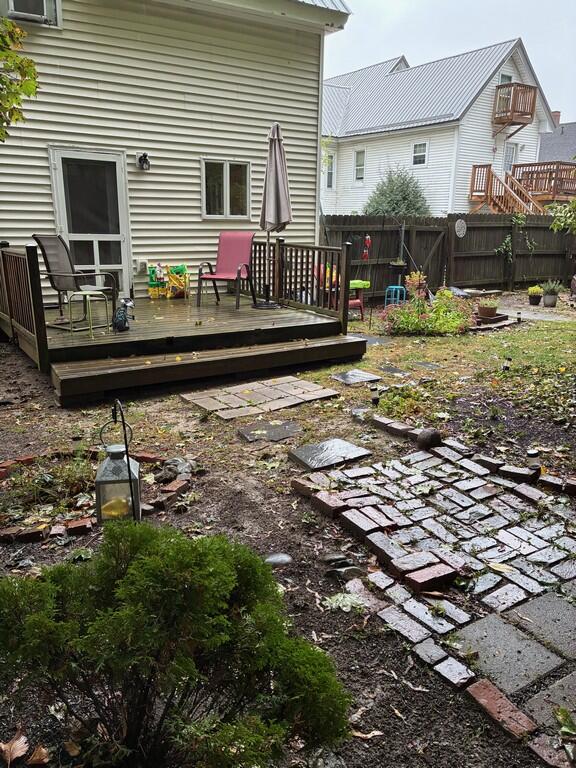 main property photo 28