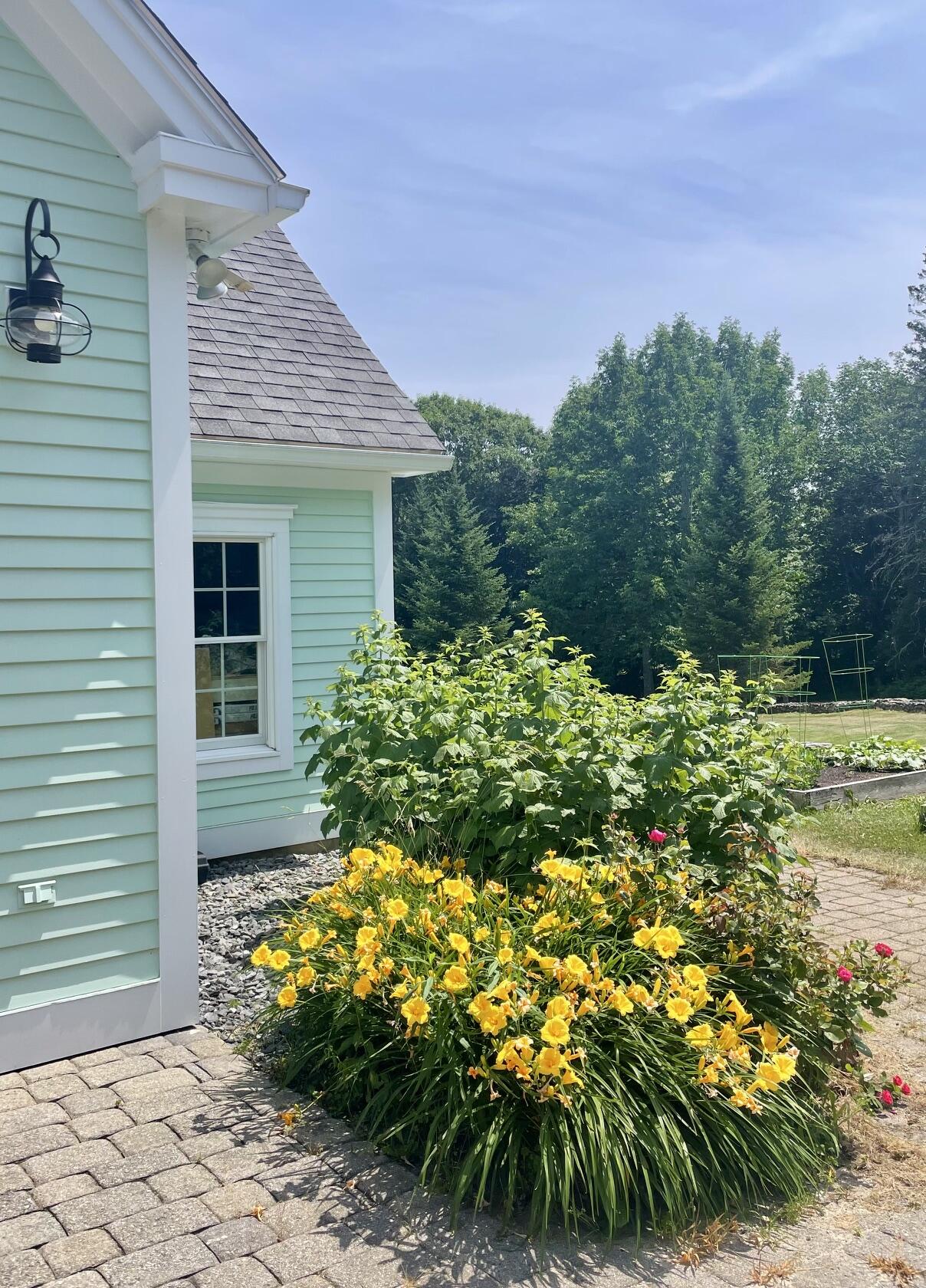 main property photo 77