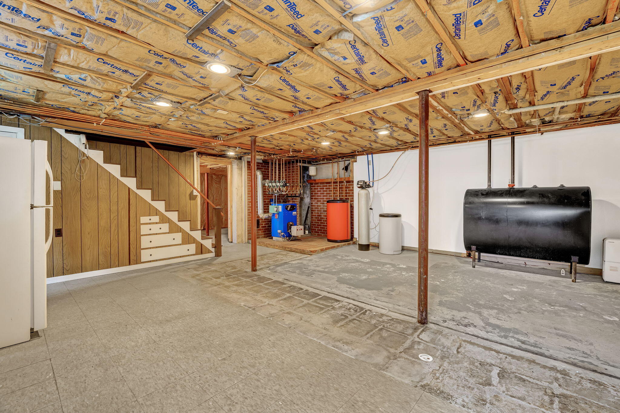 main property photo 44