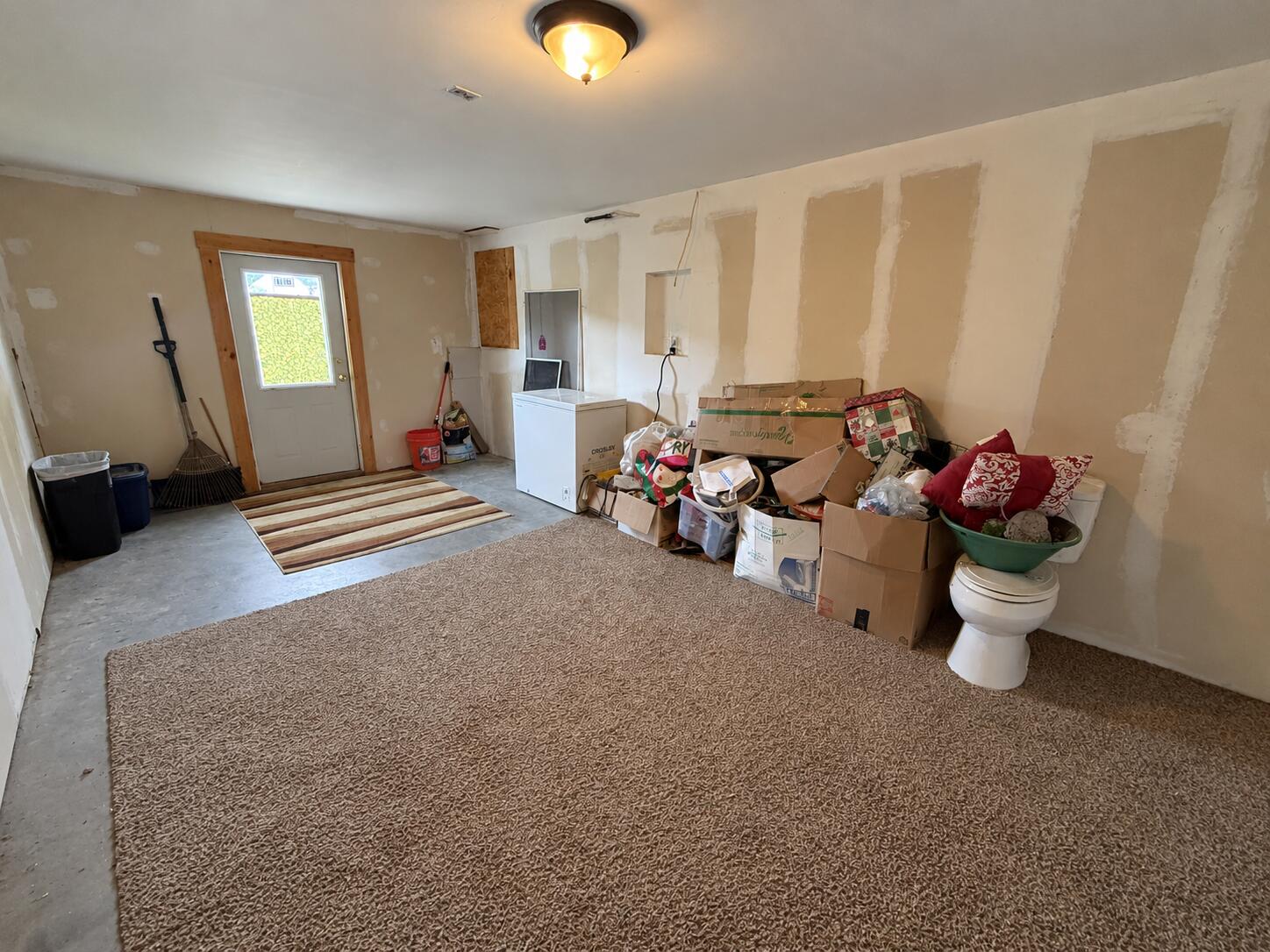 main property photo 41