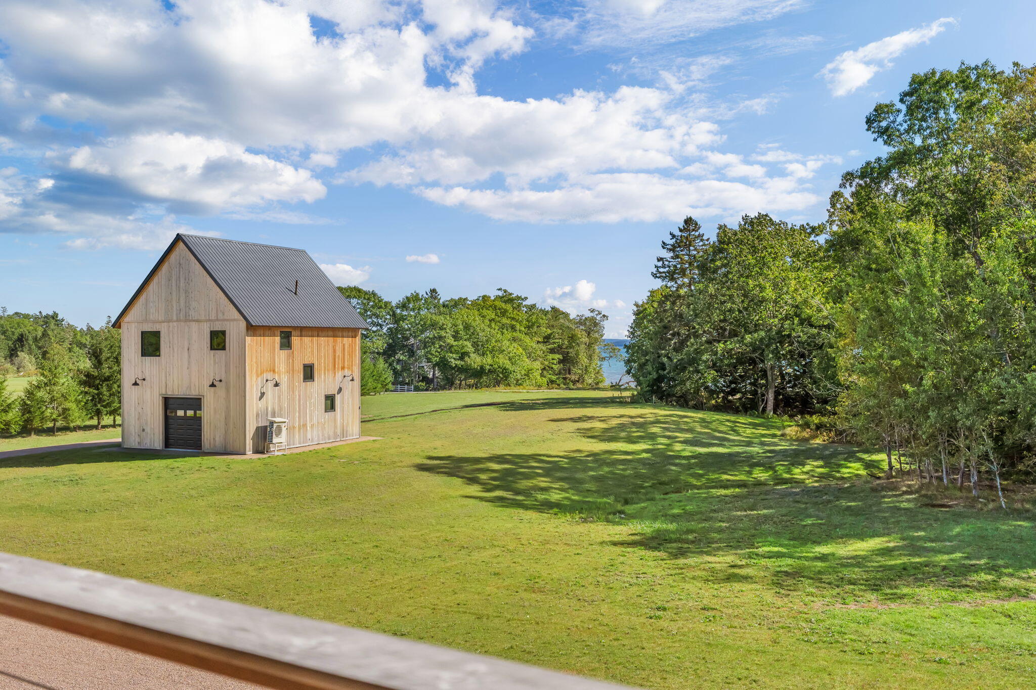 main property photo 40