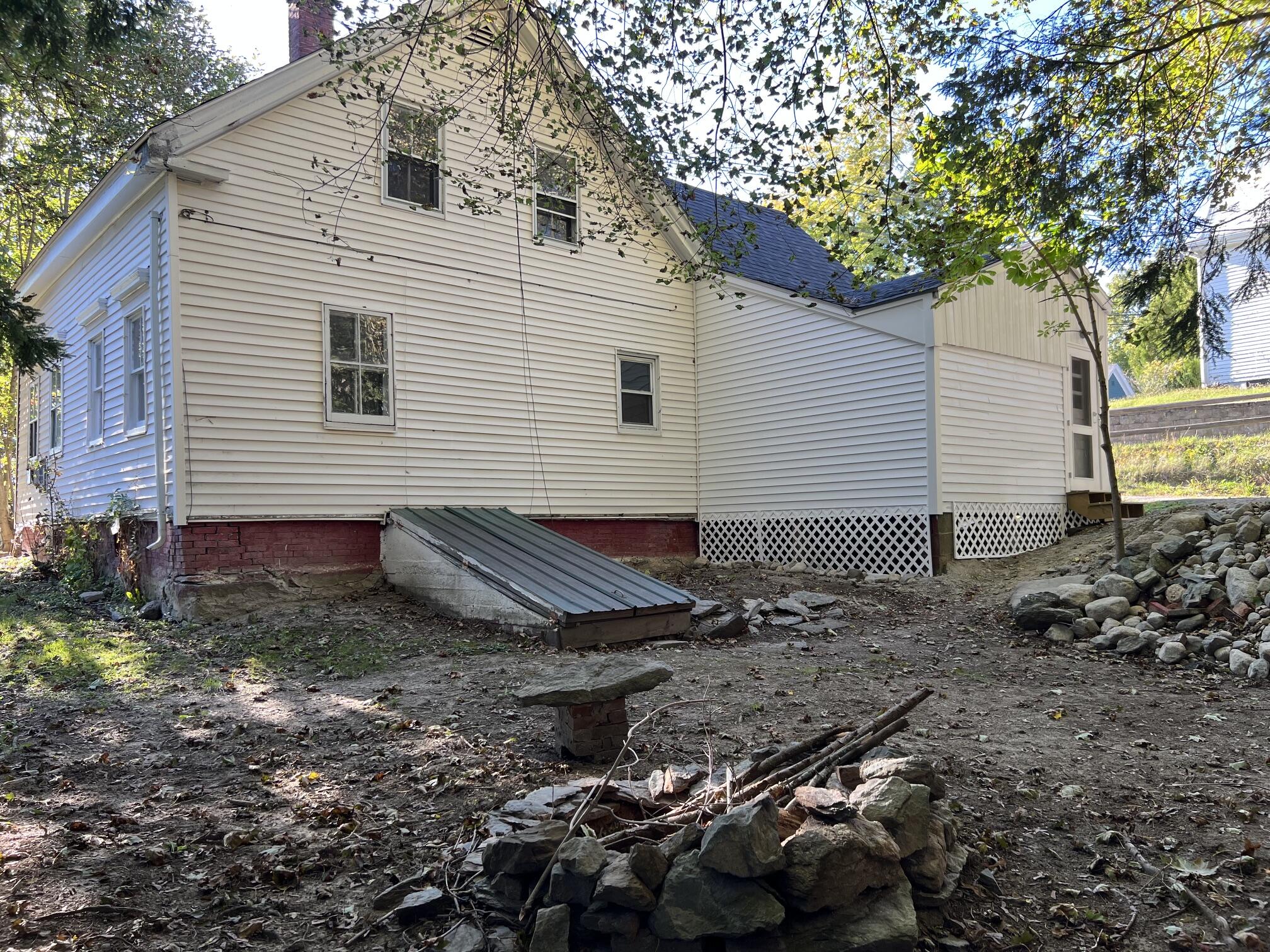 main property photo 38