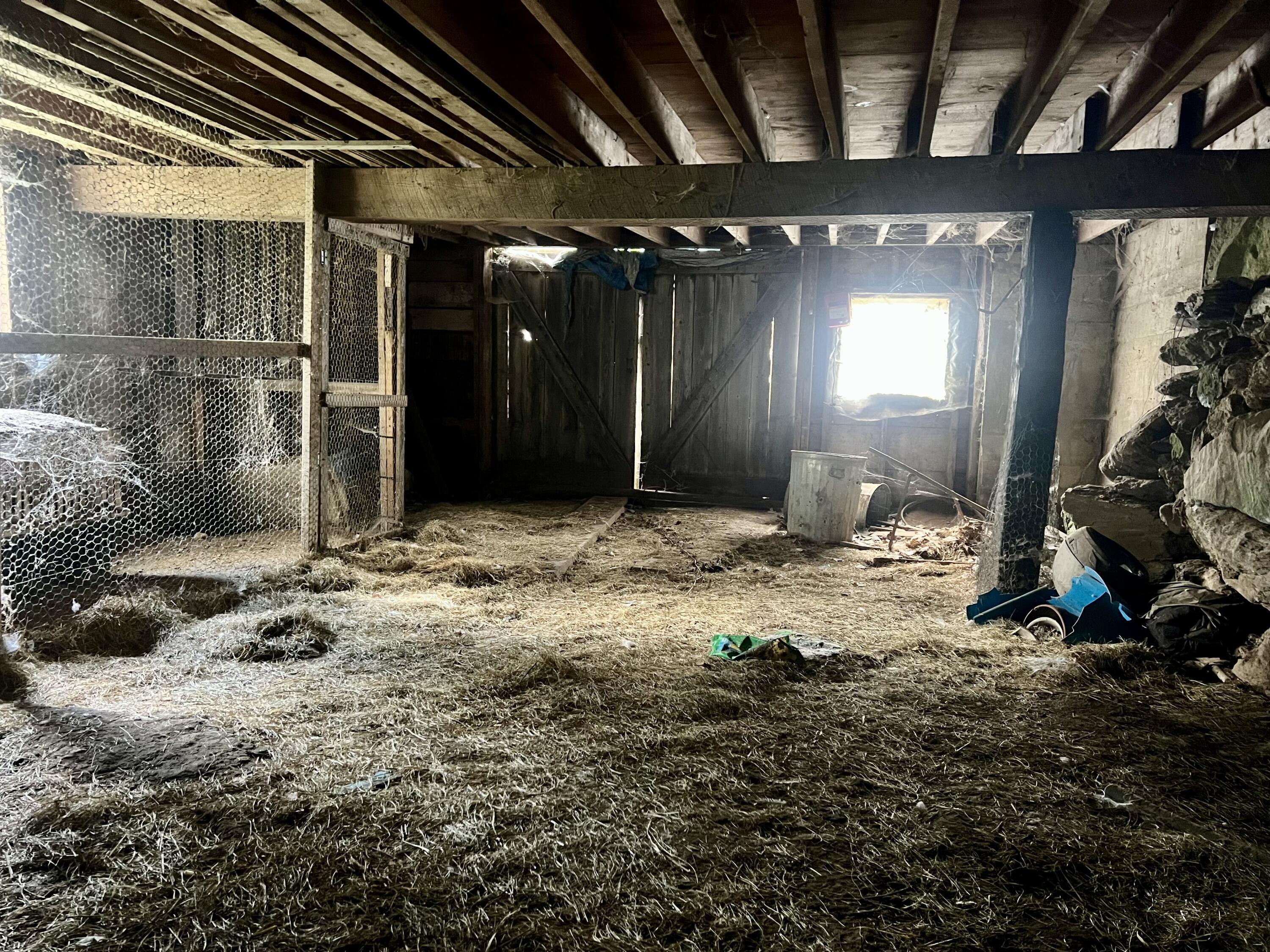 main property photo 45