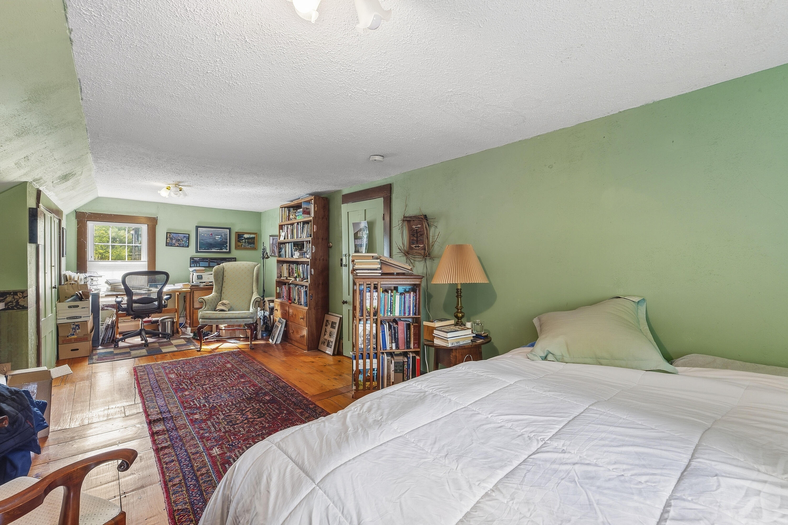 main property photo 23