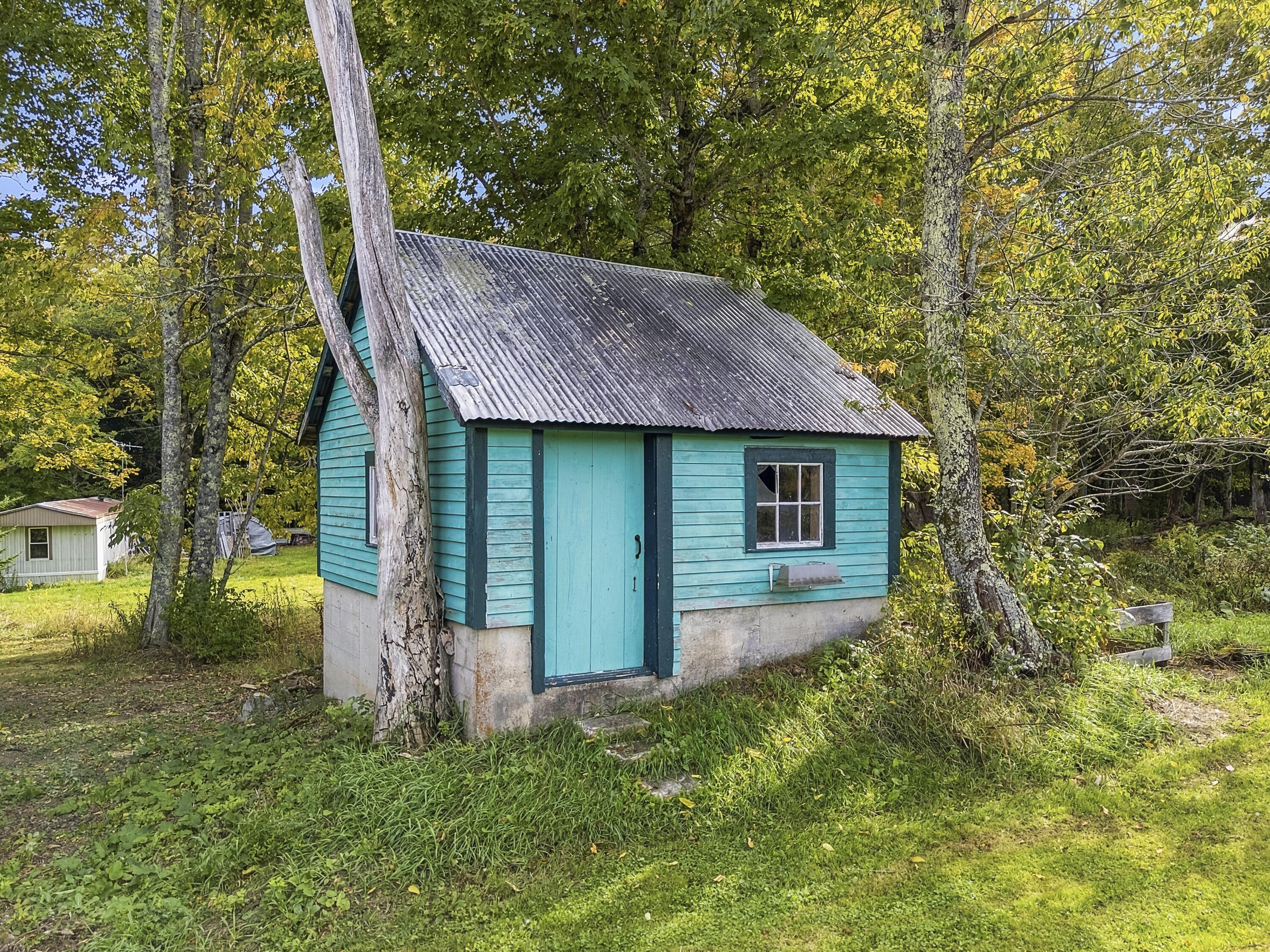 main property photo 37