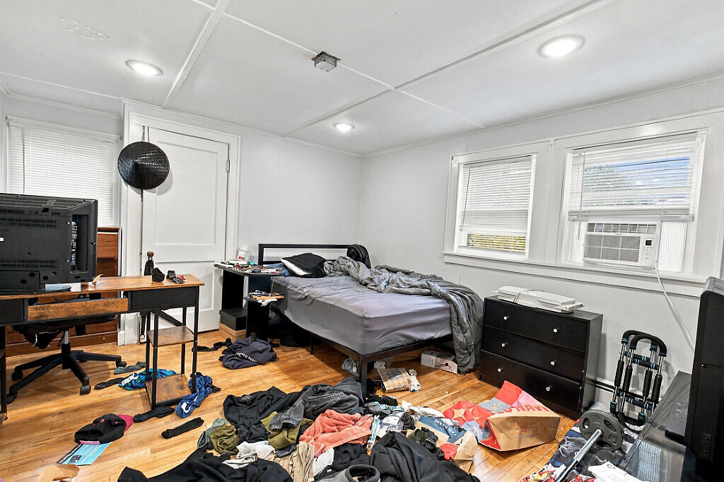 main property photo 58