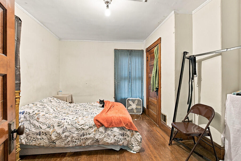 main property photo 80