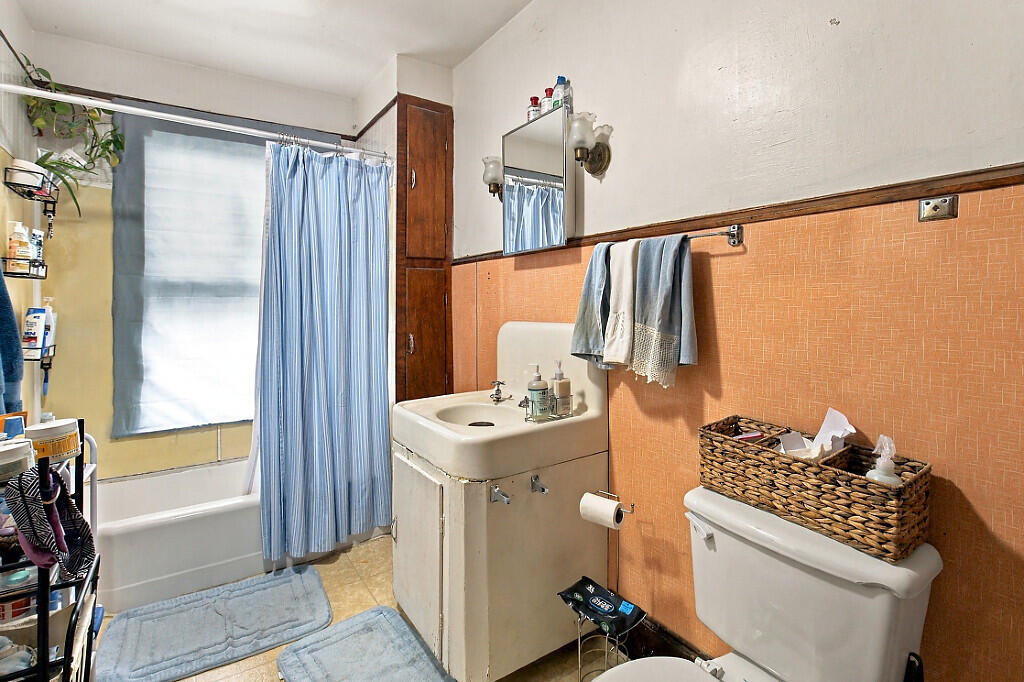 main property photo 93