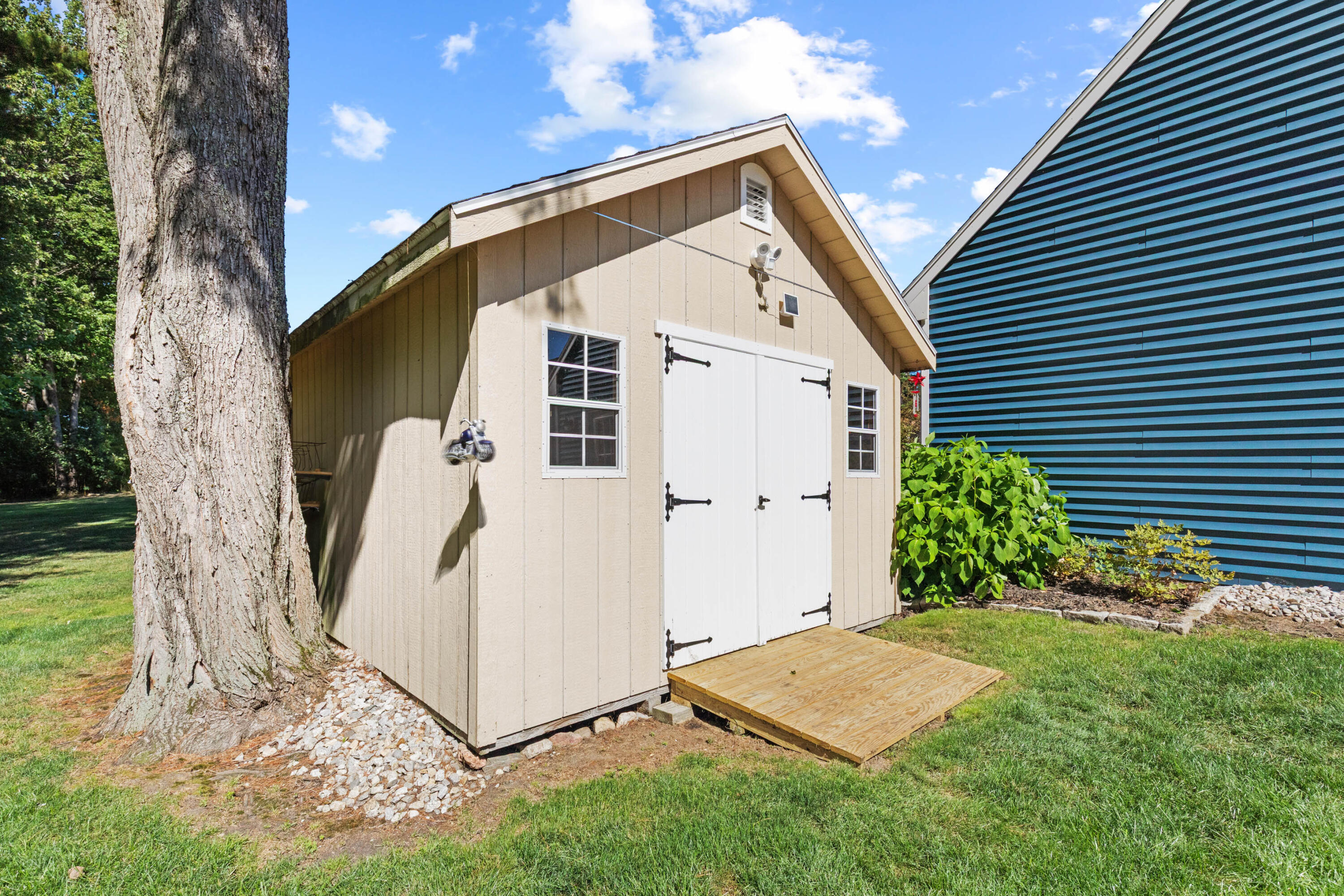 main property photo 33
