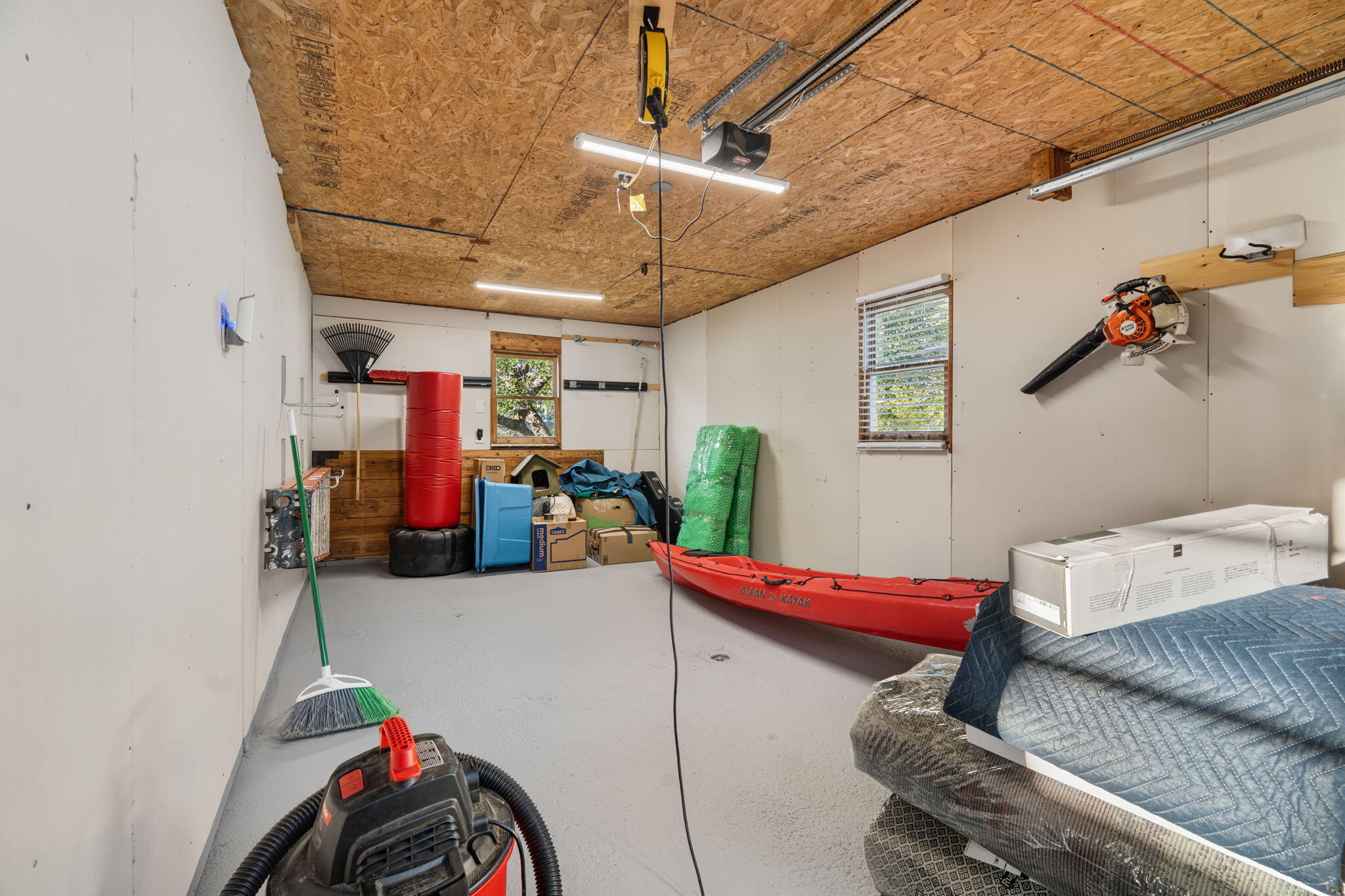 main property photo 75