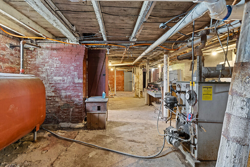 main property photo 57