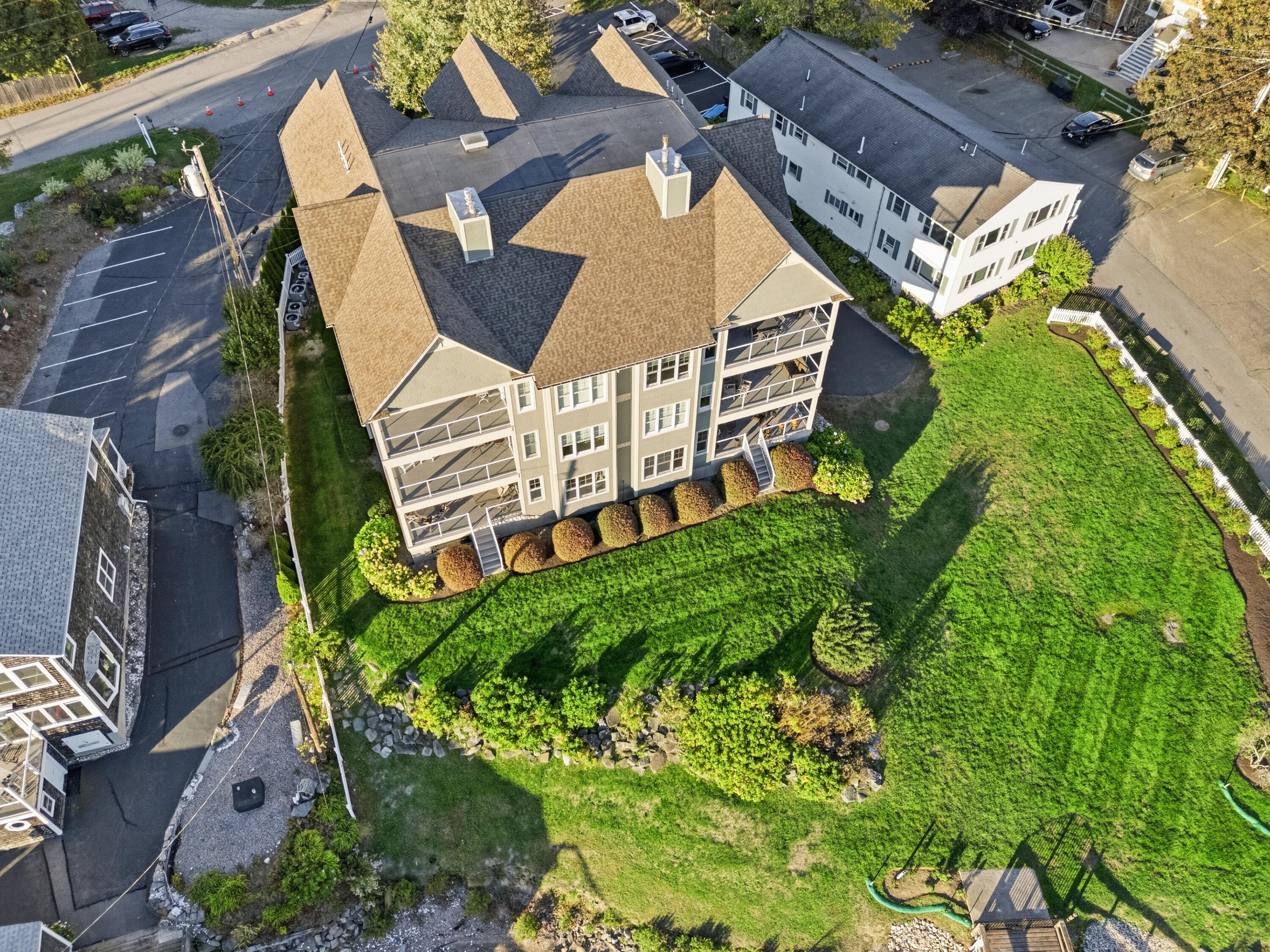 main property photo 75