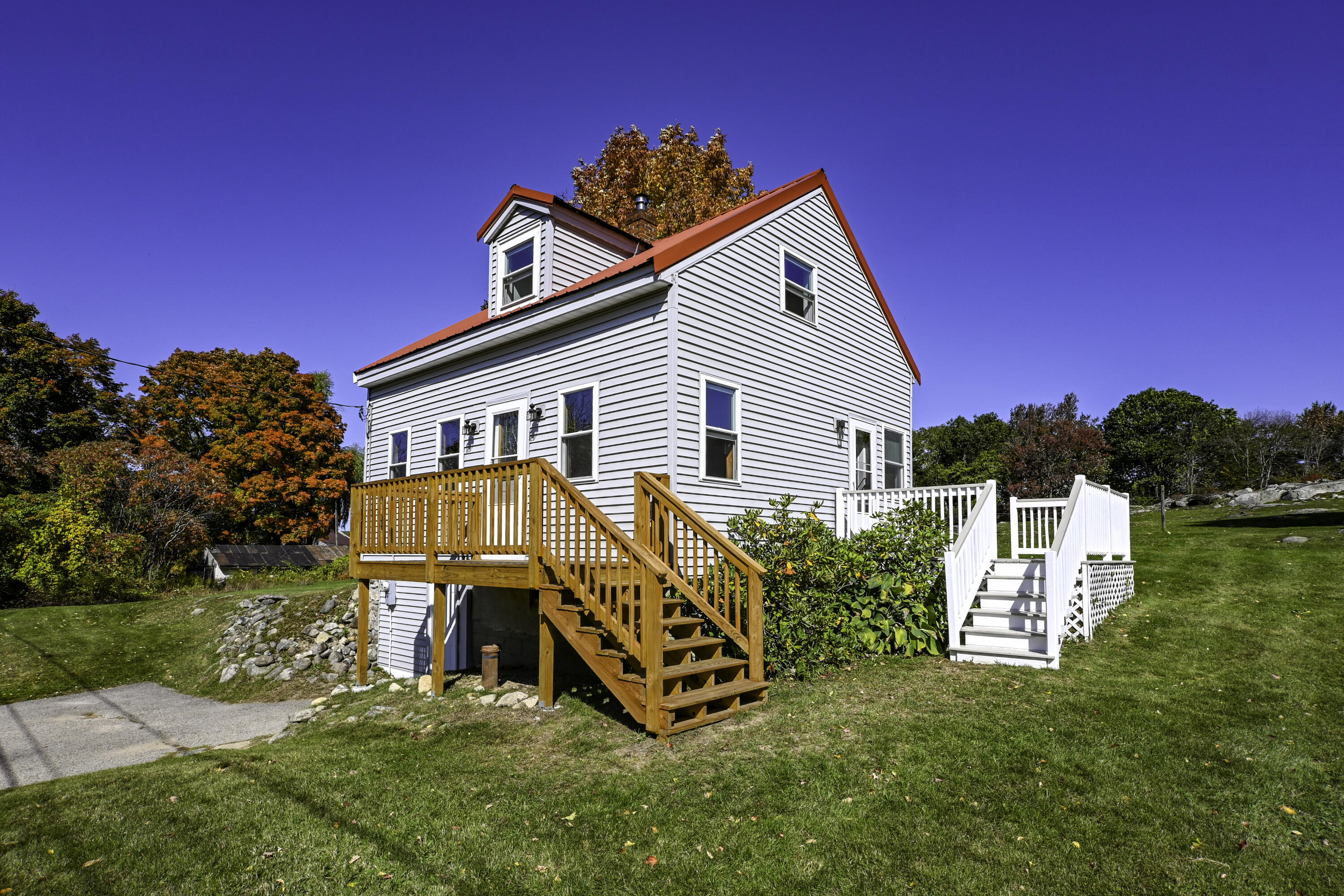 main property photo 22