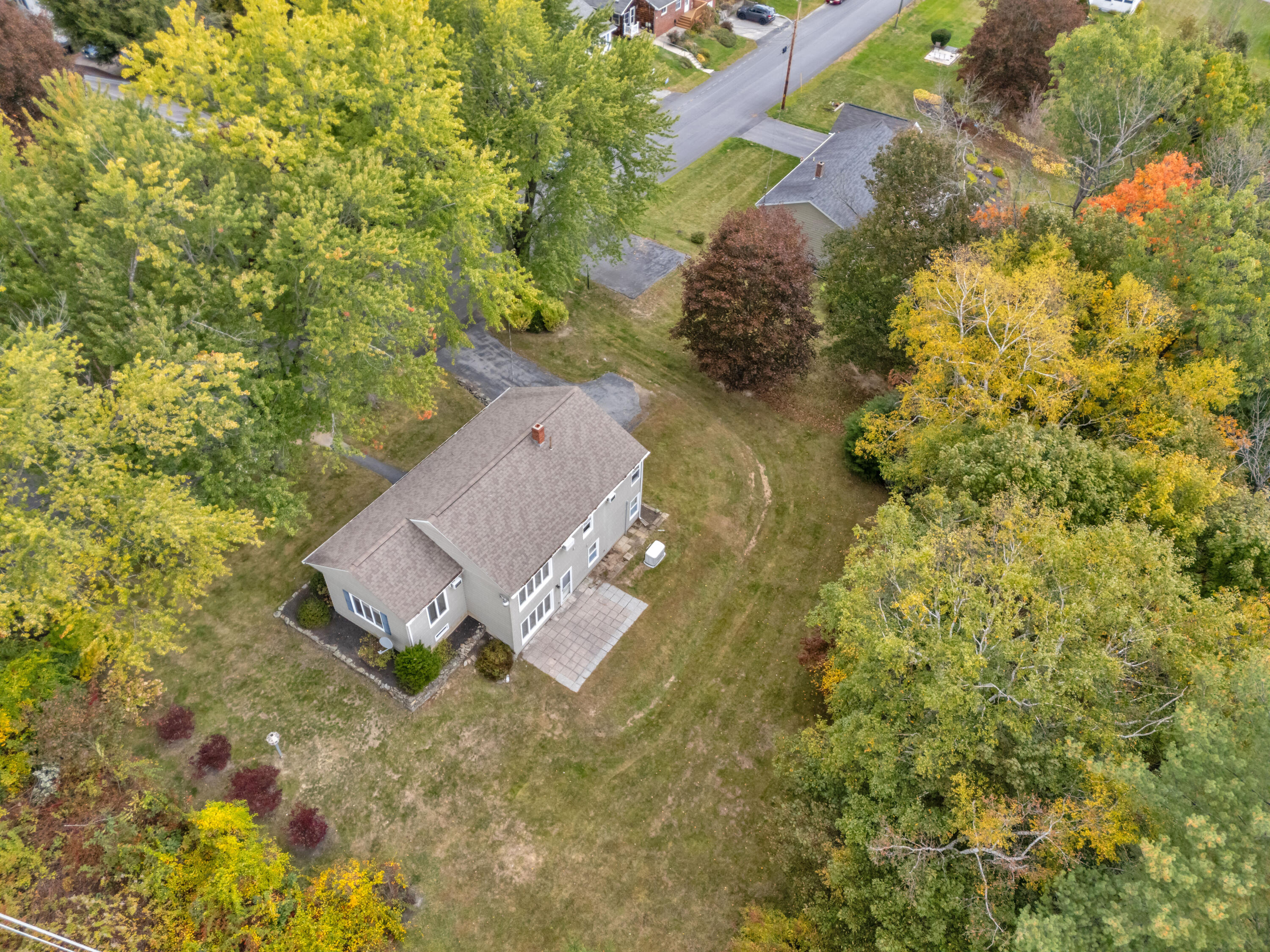 main property photo 40