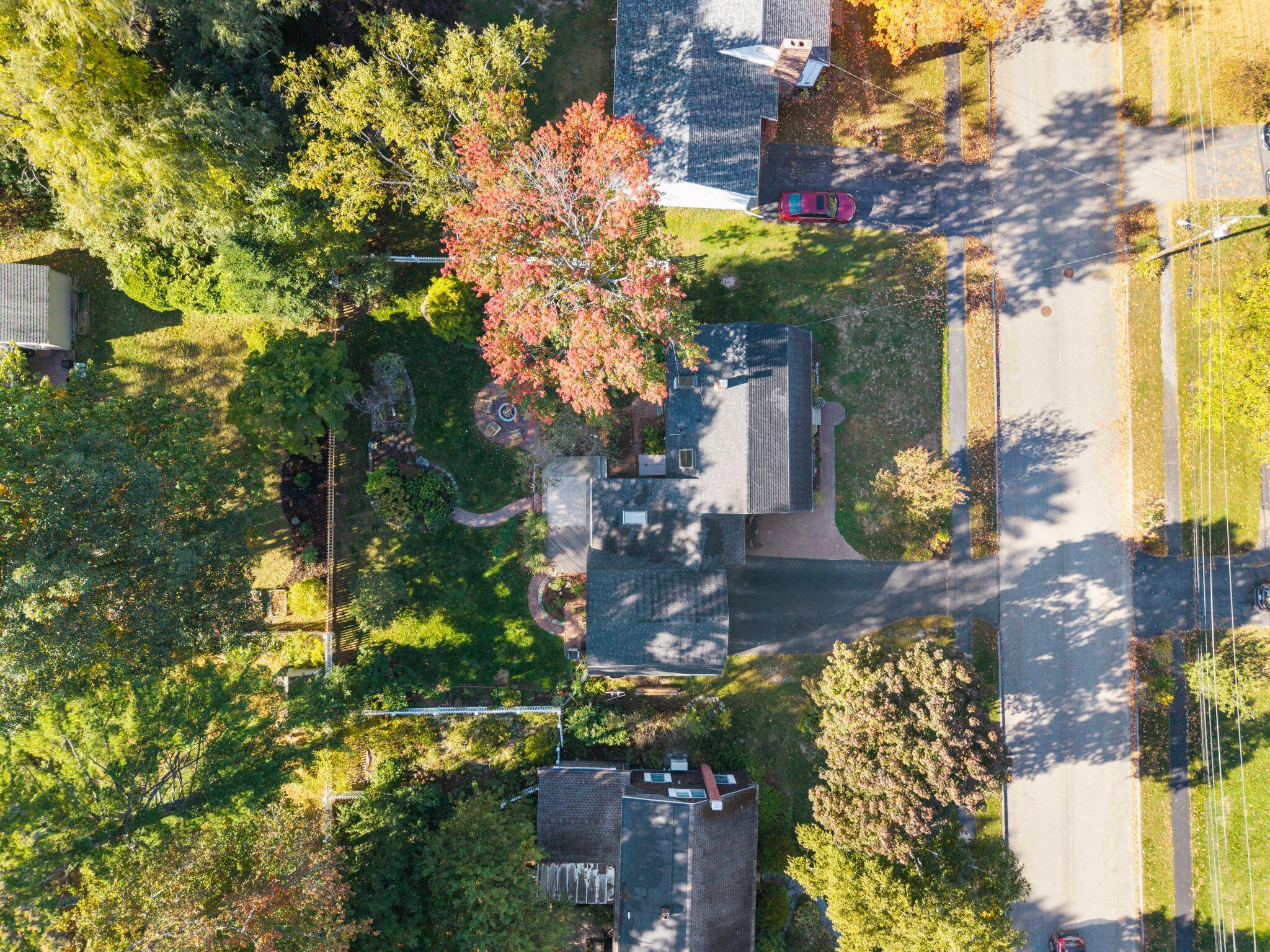 main property photo 74