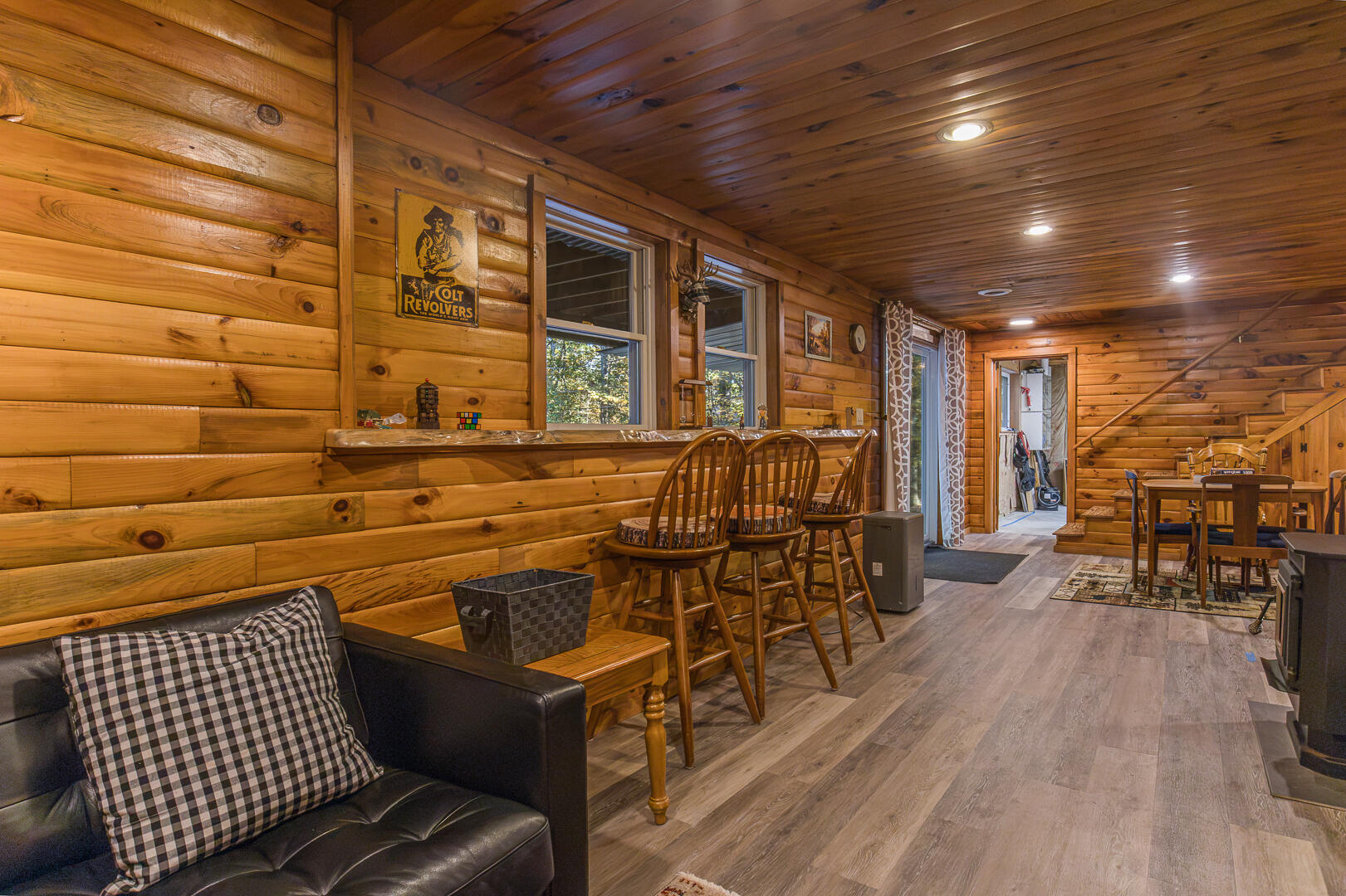 main property photo 25