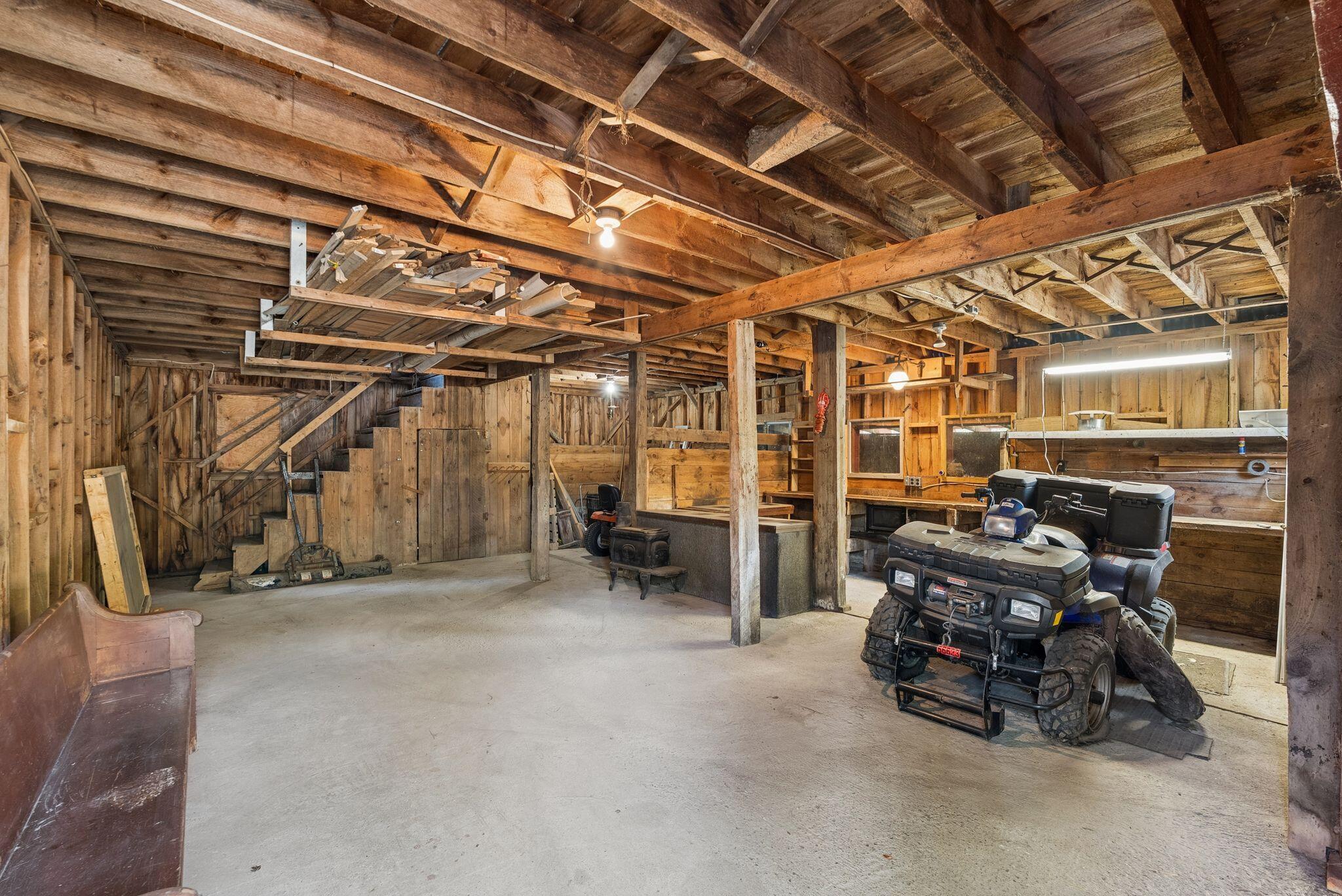 main property photo 45