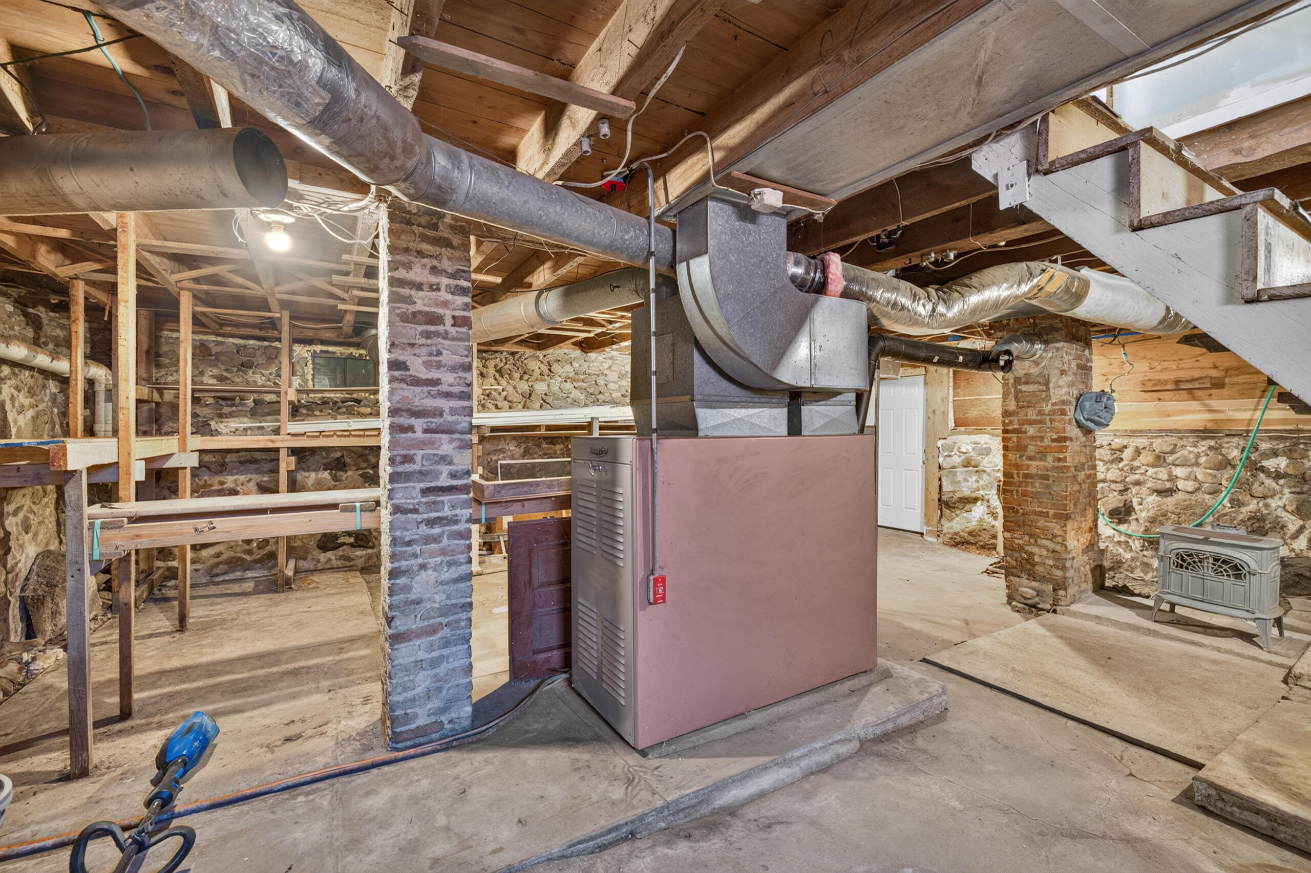main property photo 42