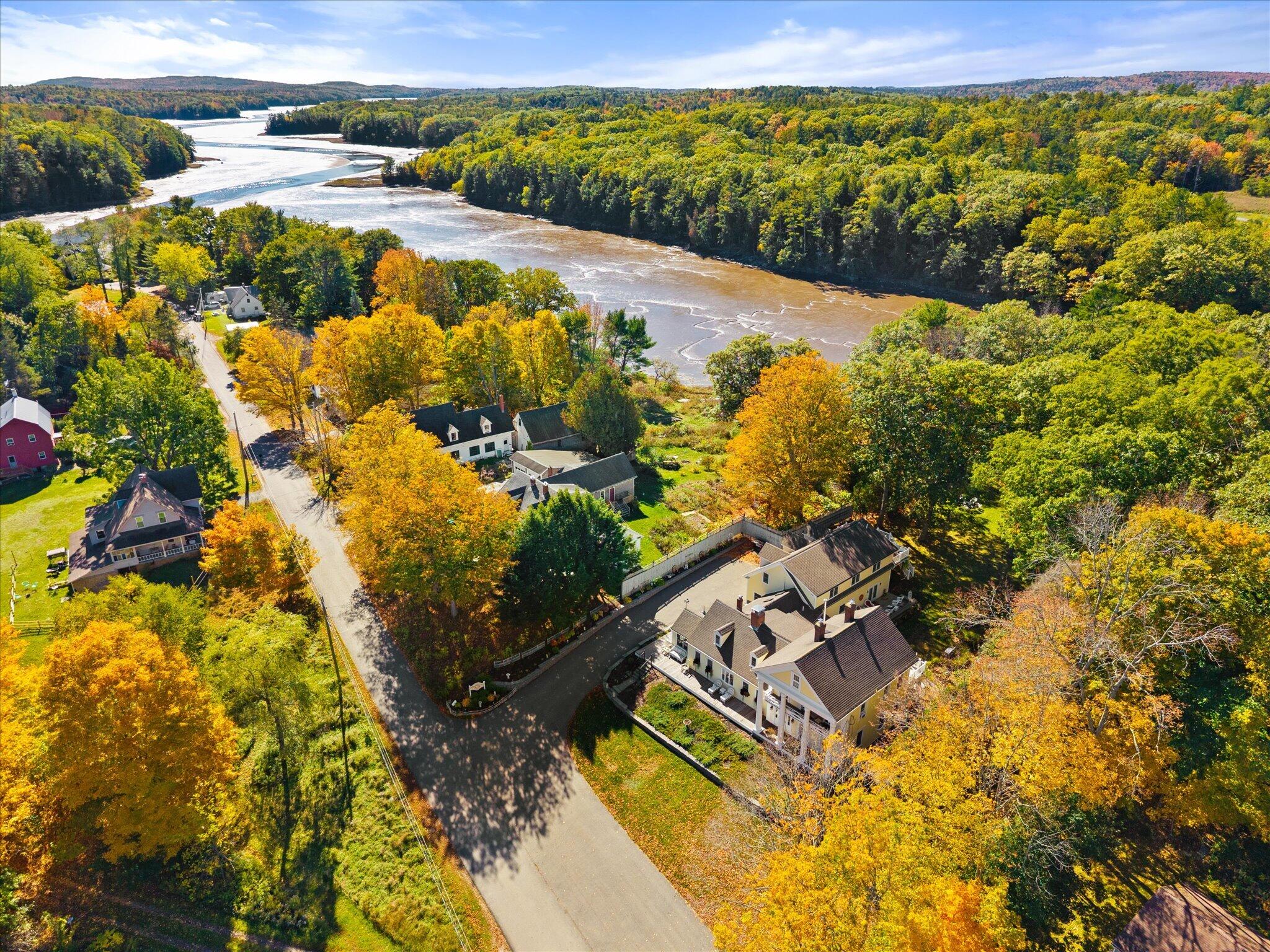 main property photo 22