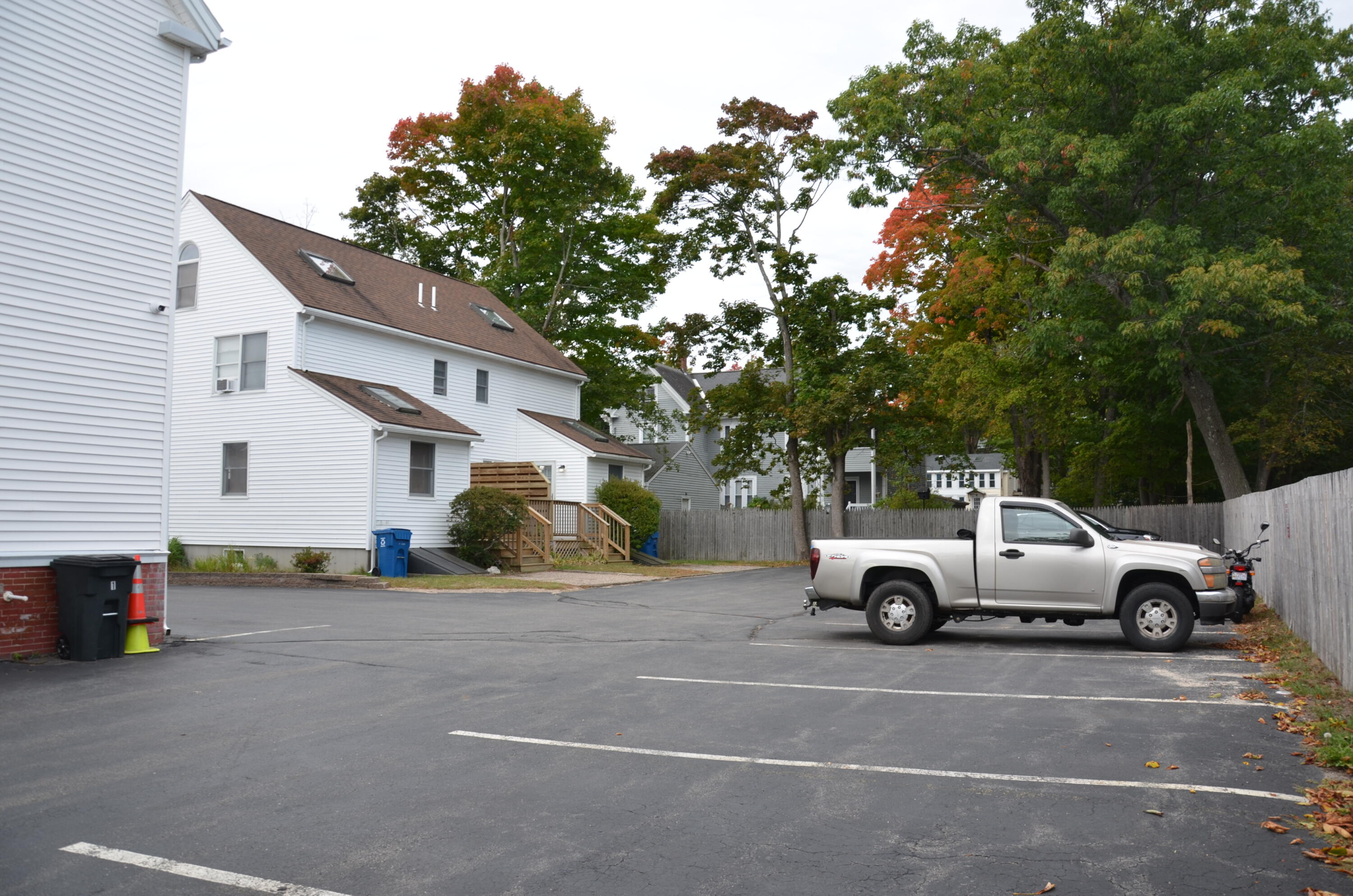 main property photo 20
