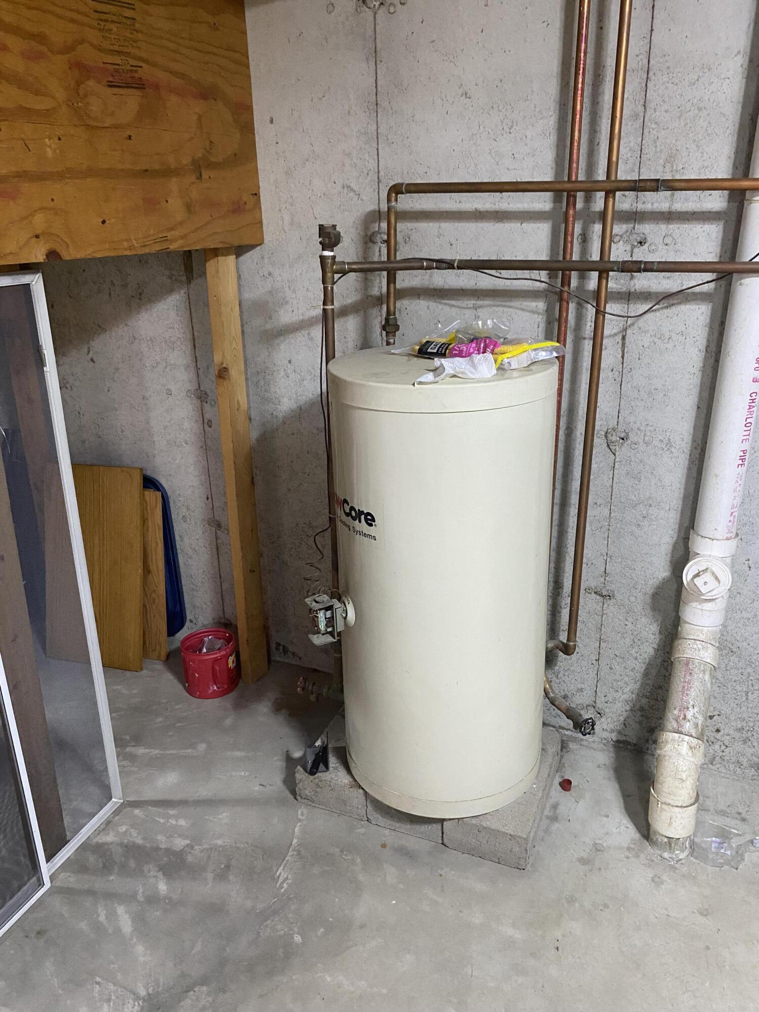 main property photo 89