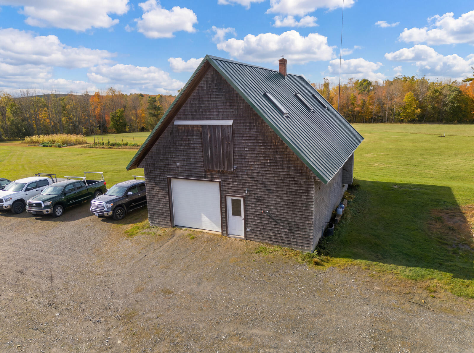 main property photo 16