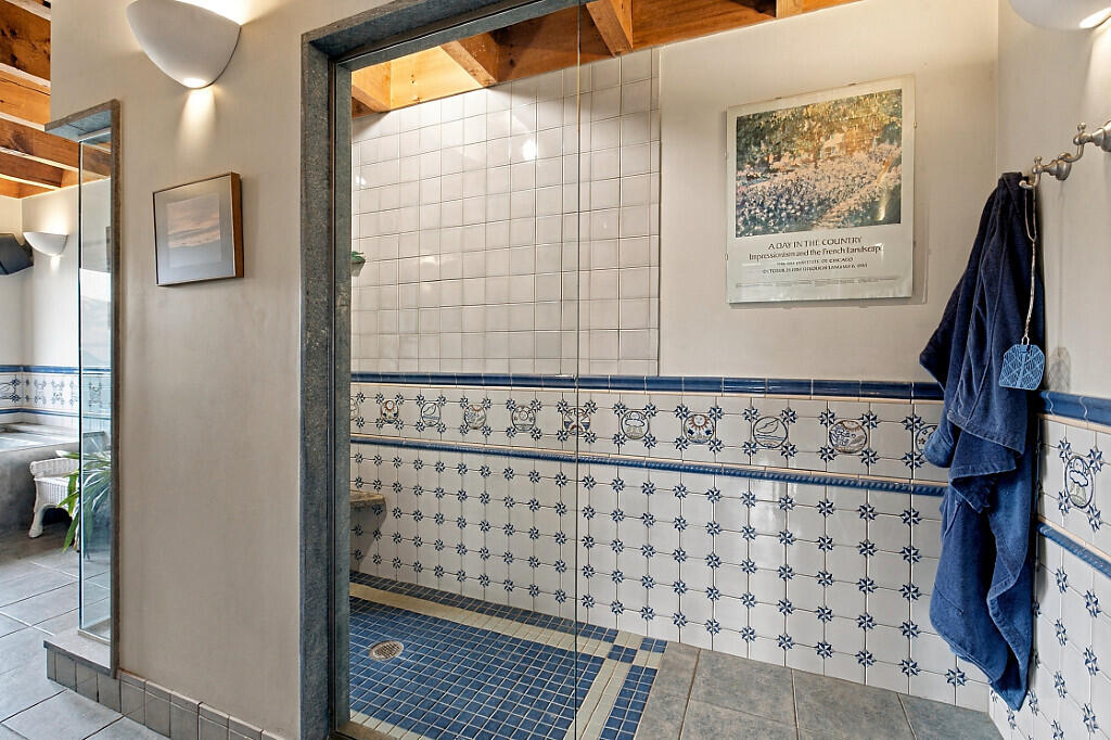 main property photo 52