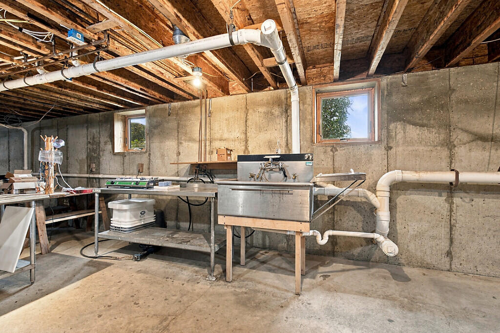 main property photo 84