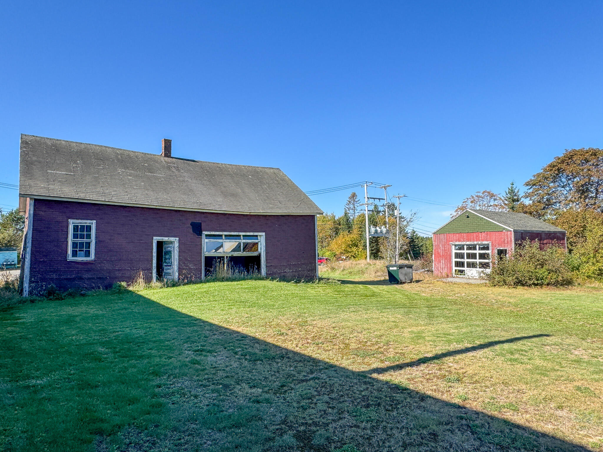 main property photo 37