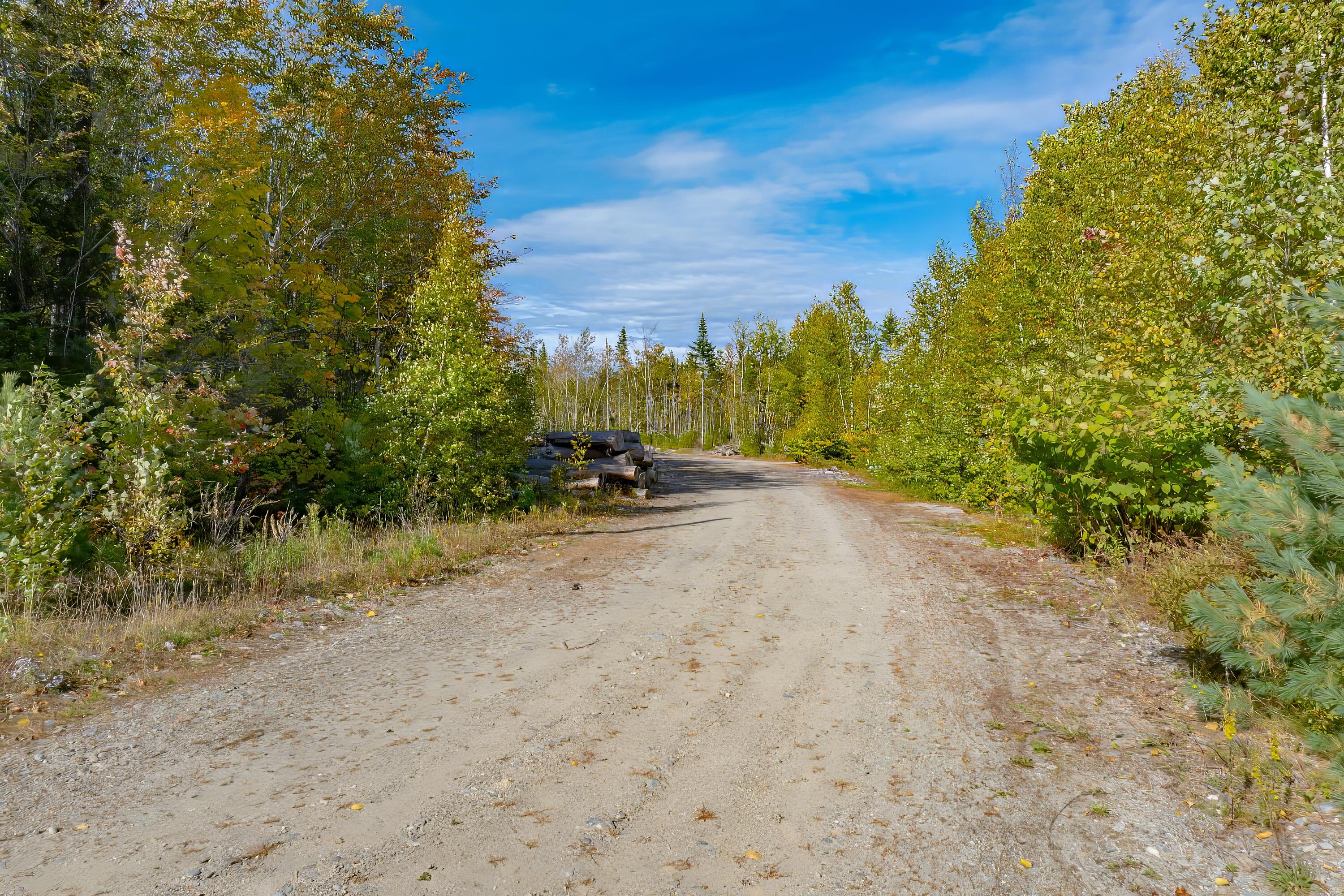 main property photo 28