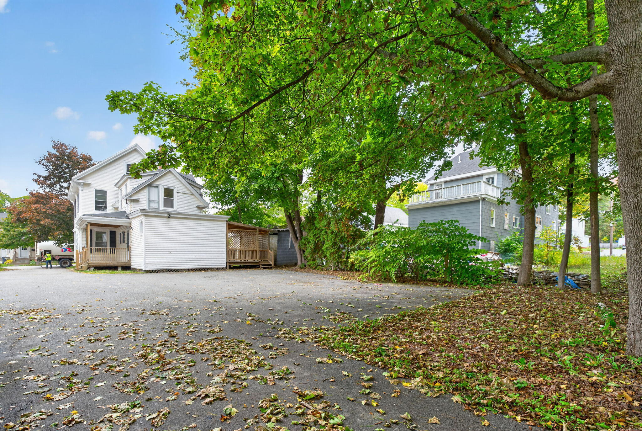 main property photo 50