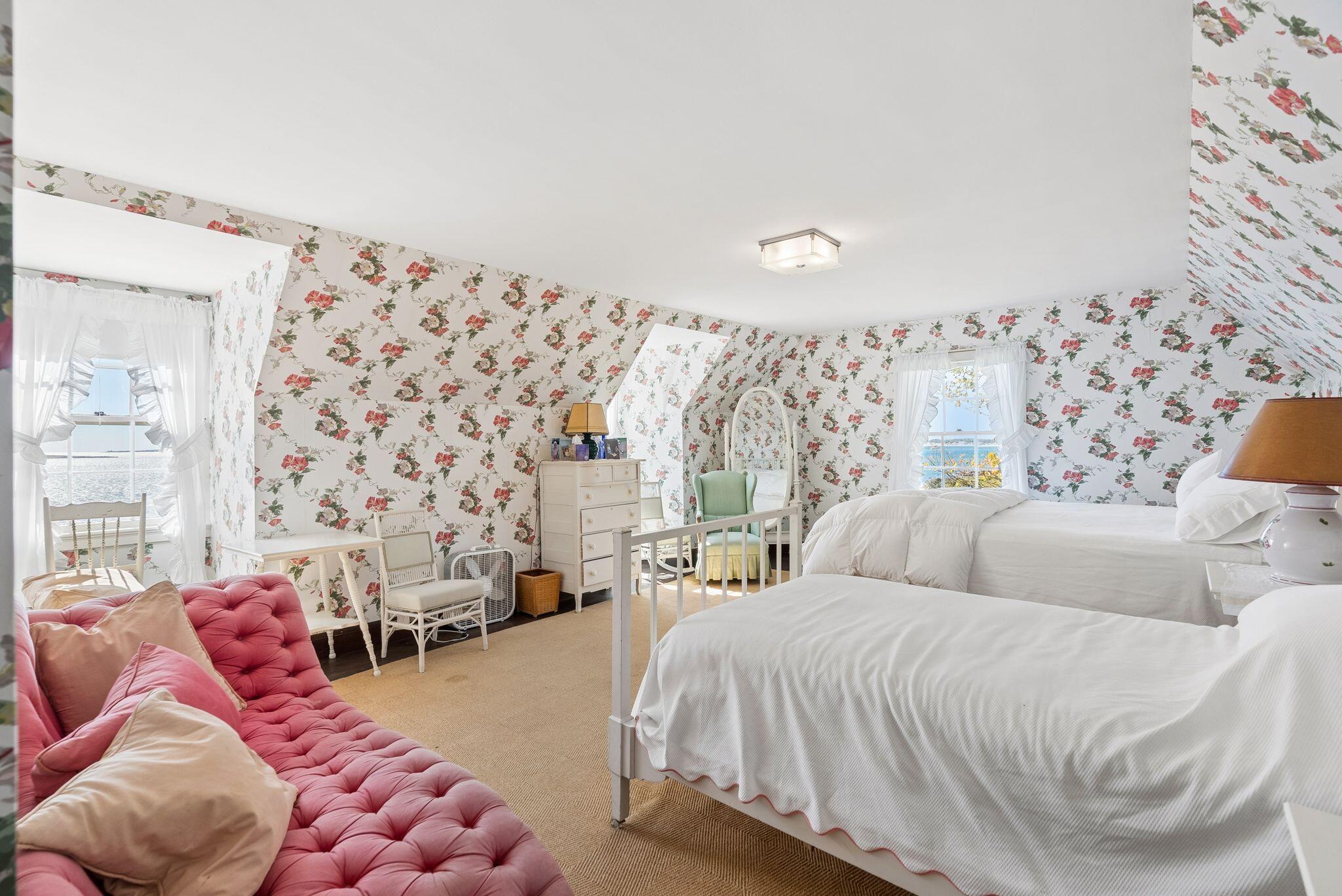 main property photo 67