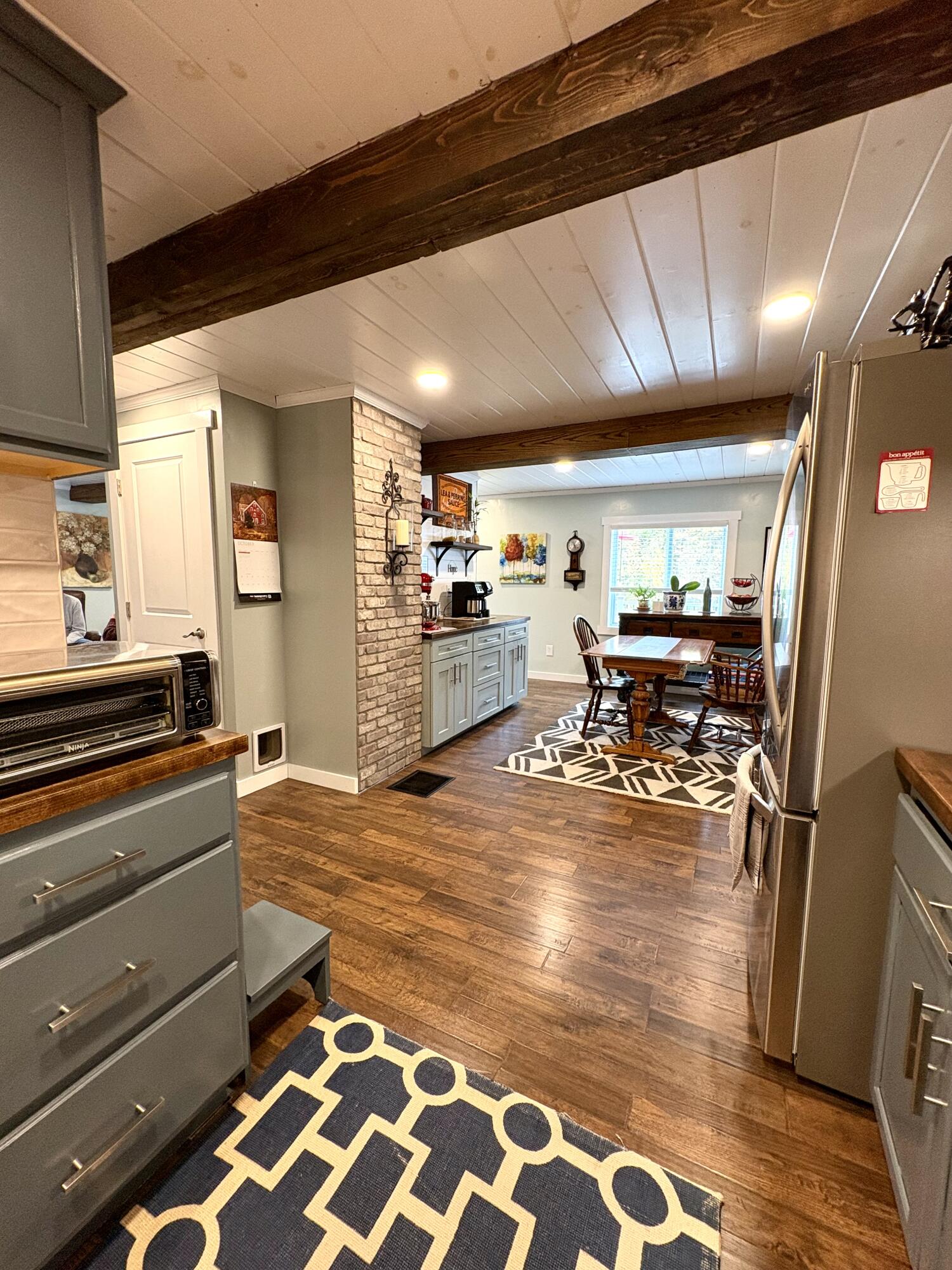 main property photo 19
